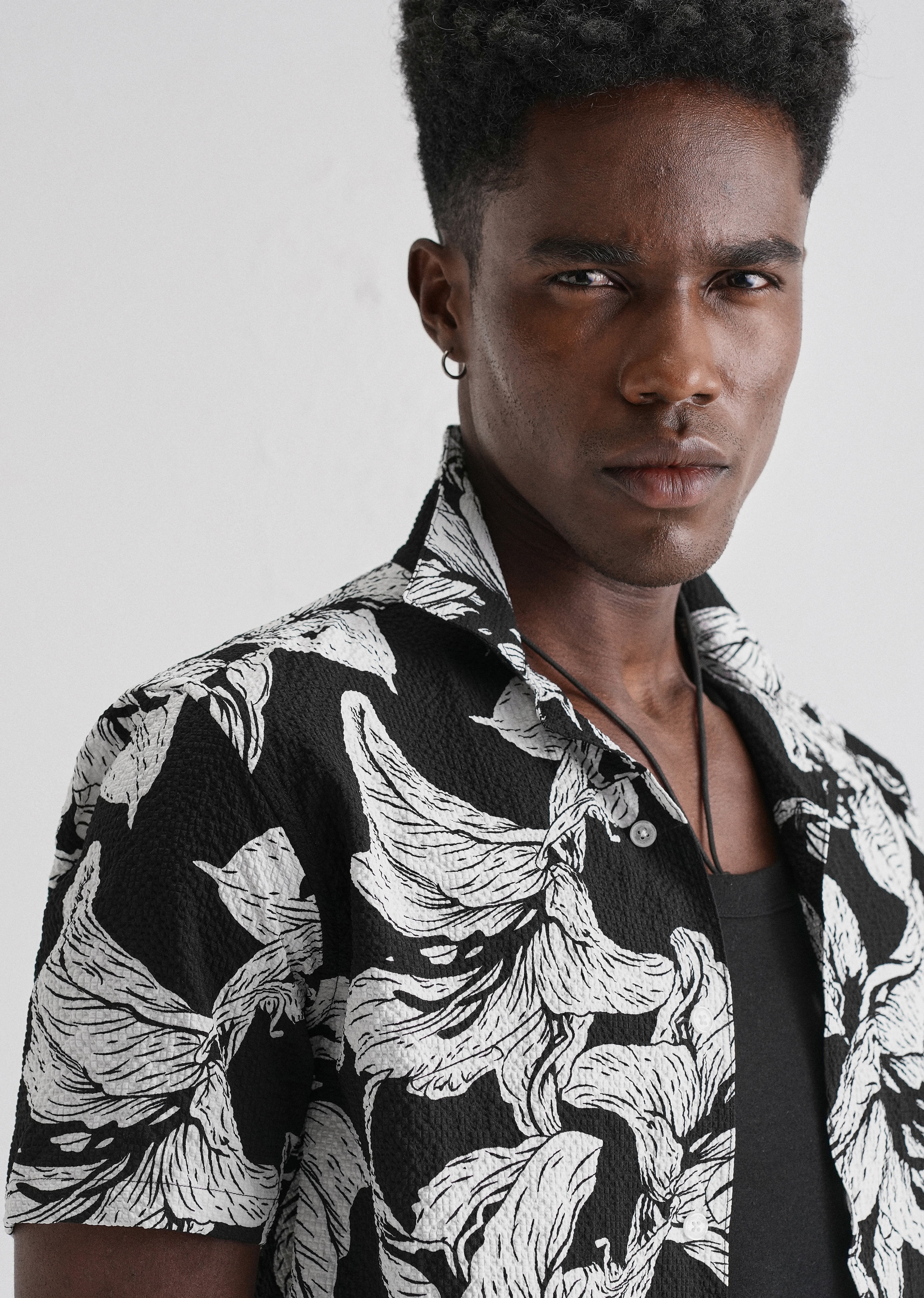 Lily Print White Popcorn Shirt