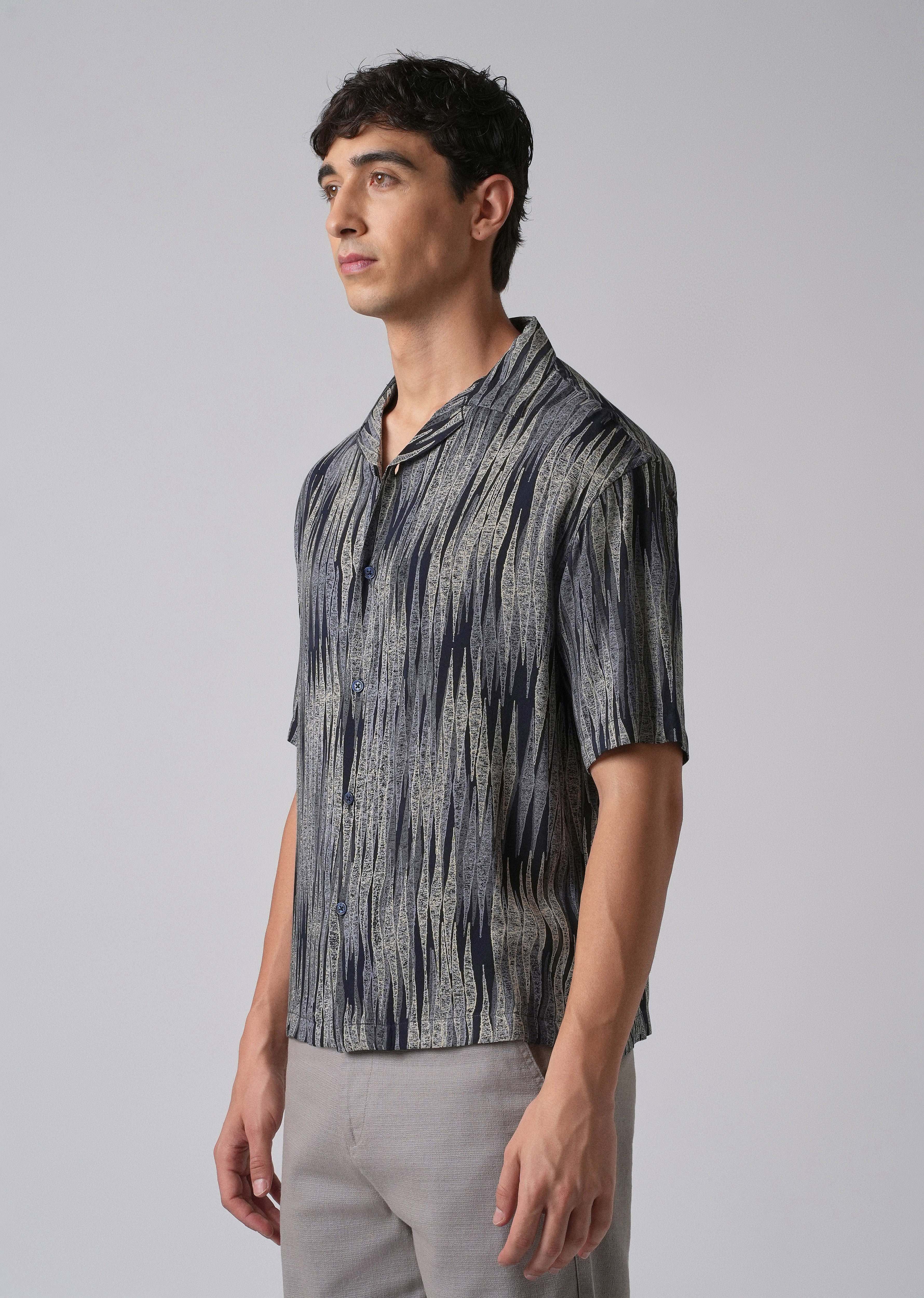 Linear Abstract Pattern Oversized Feather Shirt