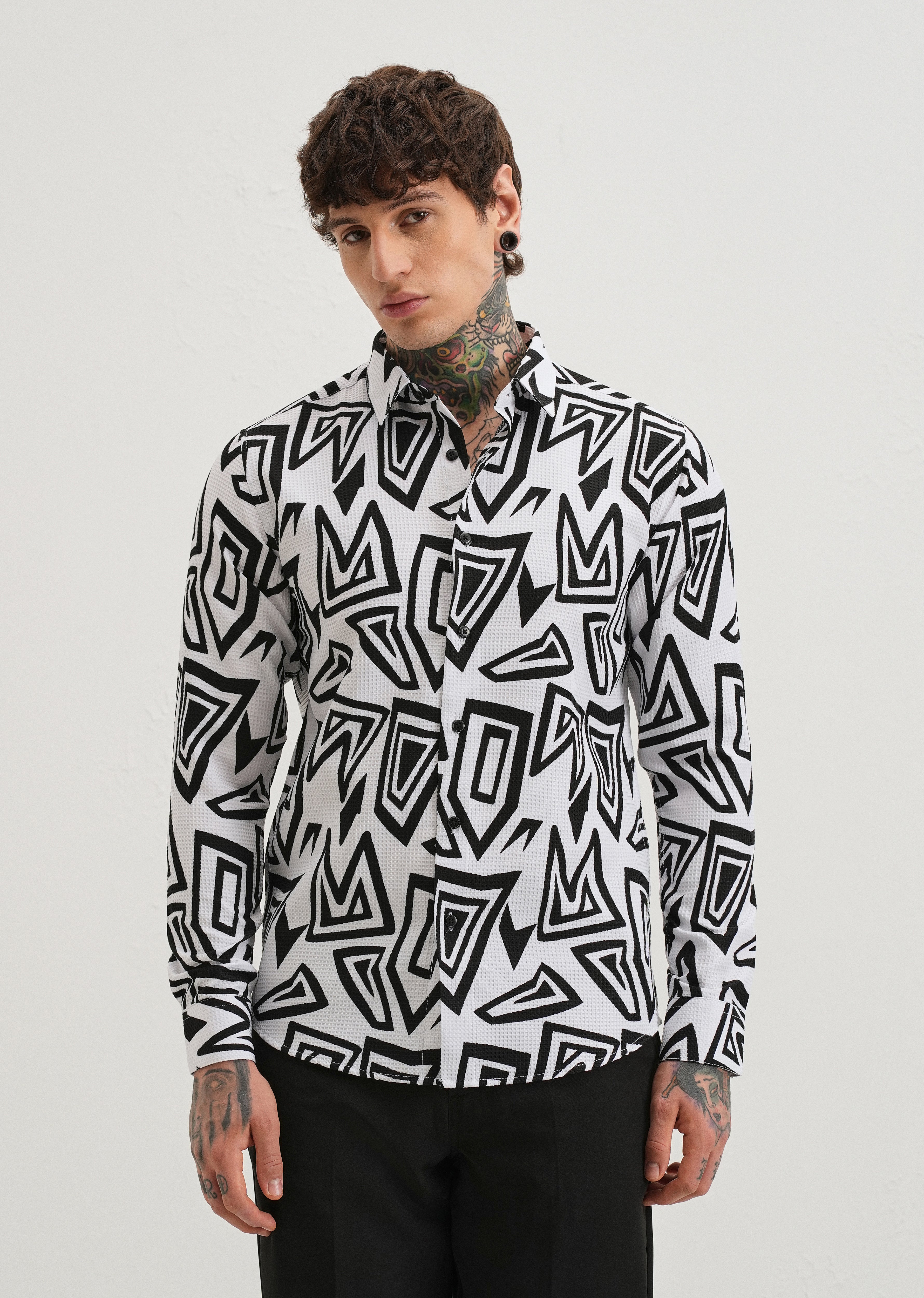 Maze Line Waffle Dobby White Shirt