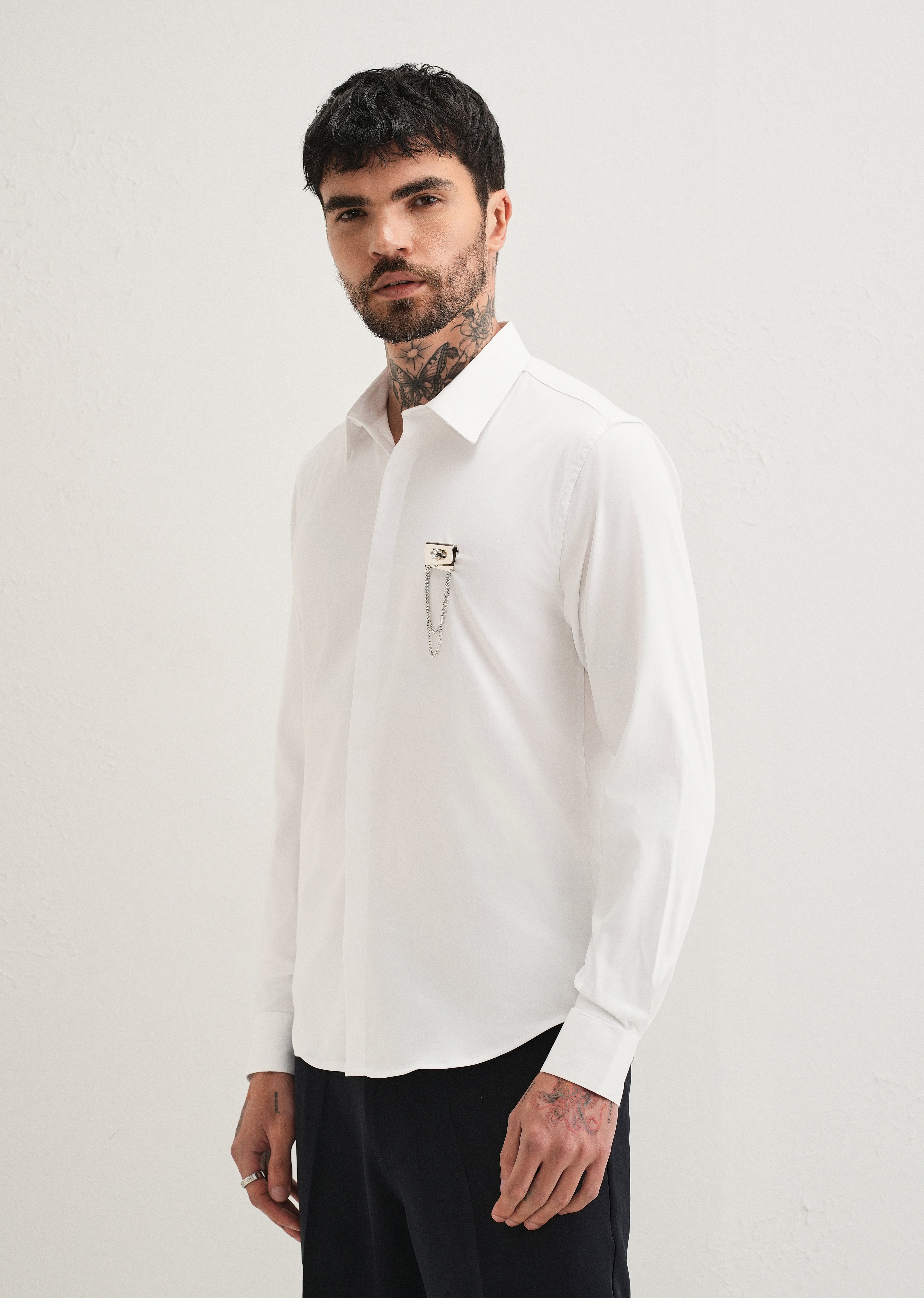 Metallic Chain Brooch White Designer Shirt