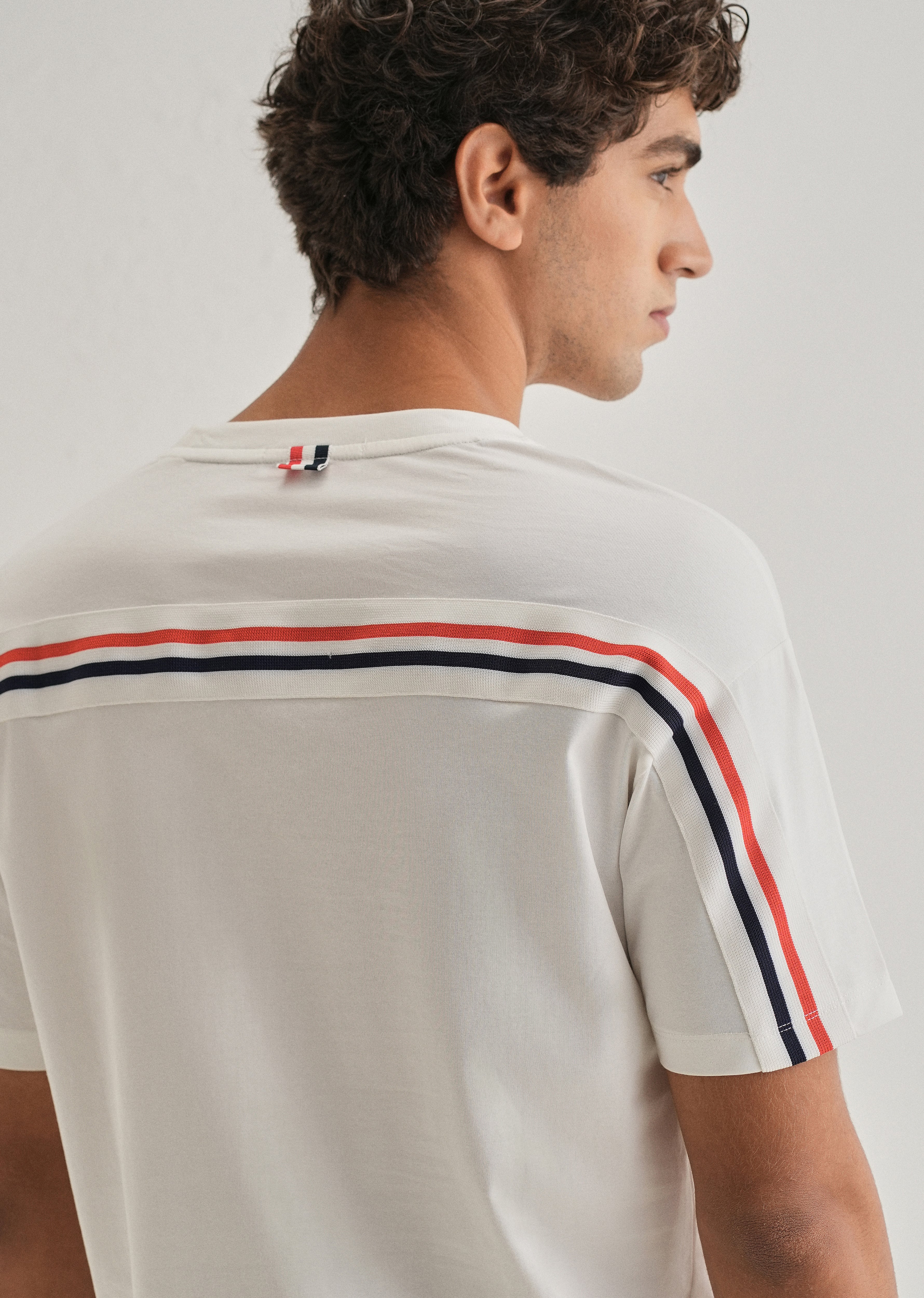 Off White Stripe Back Yoke T-shirt