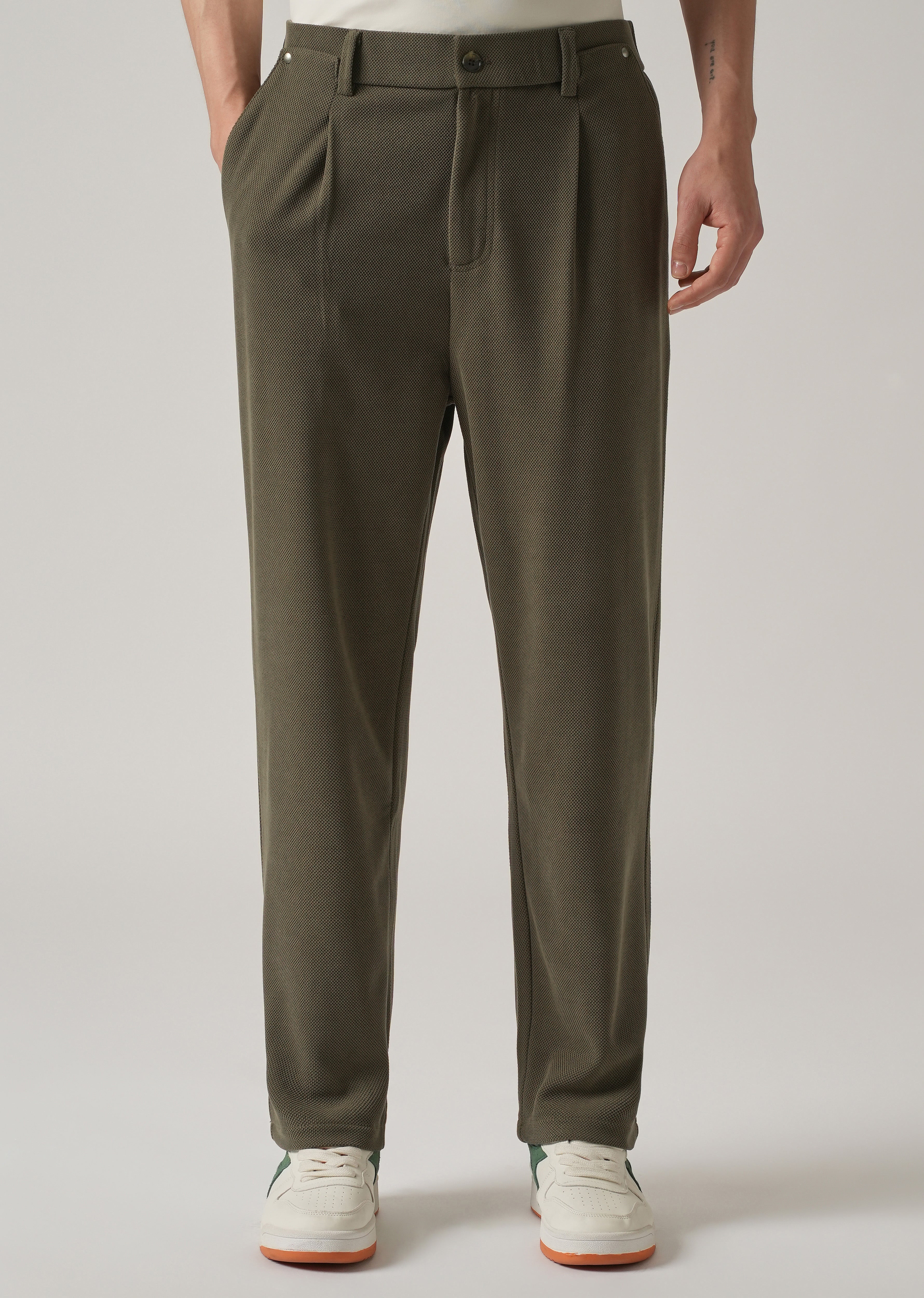Olive Textured Pleated Relaxed Fit Pant