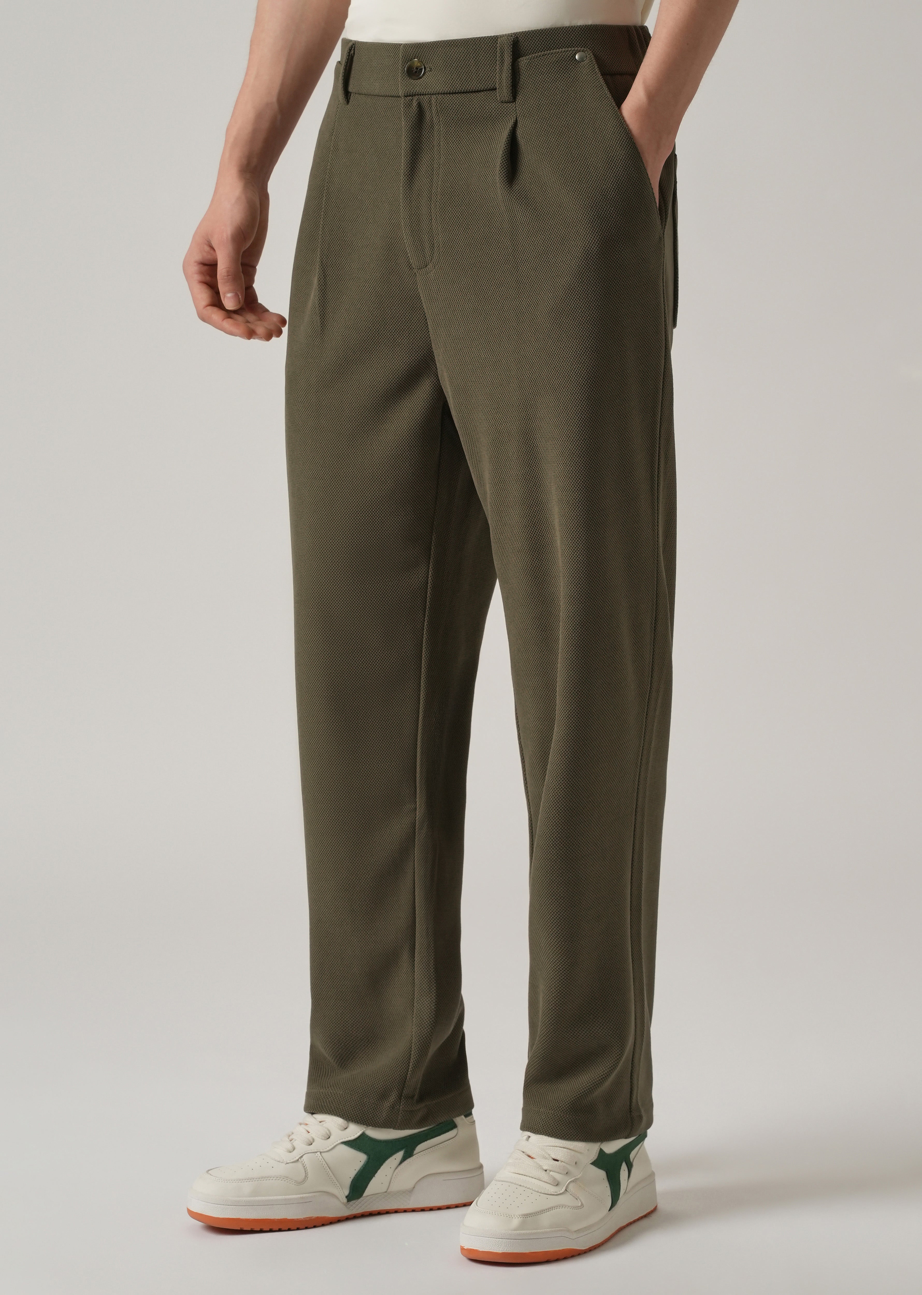 Olive Textured Pleated Relaxed Fit Pant