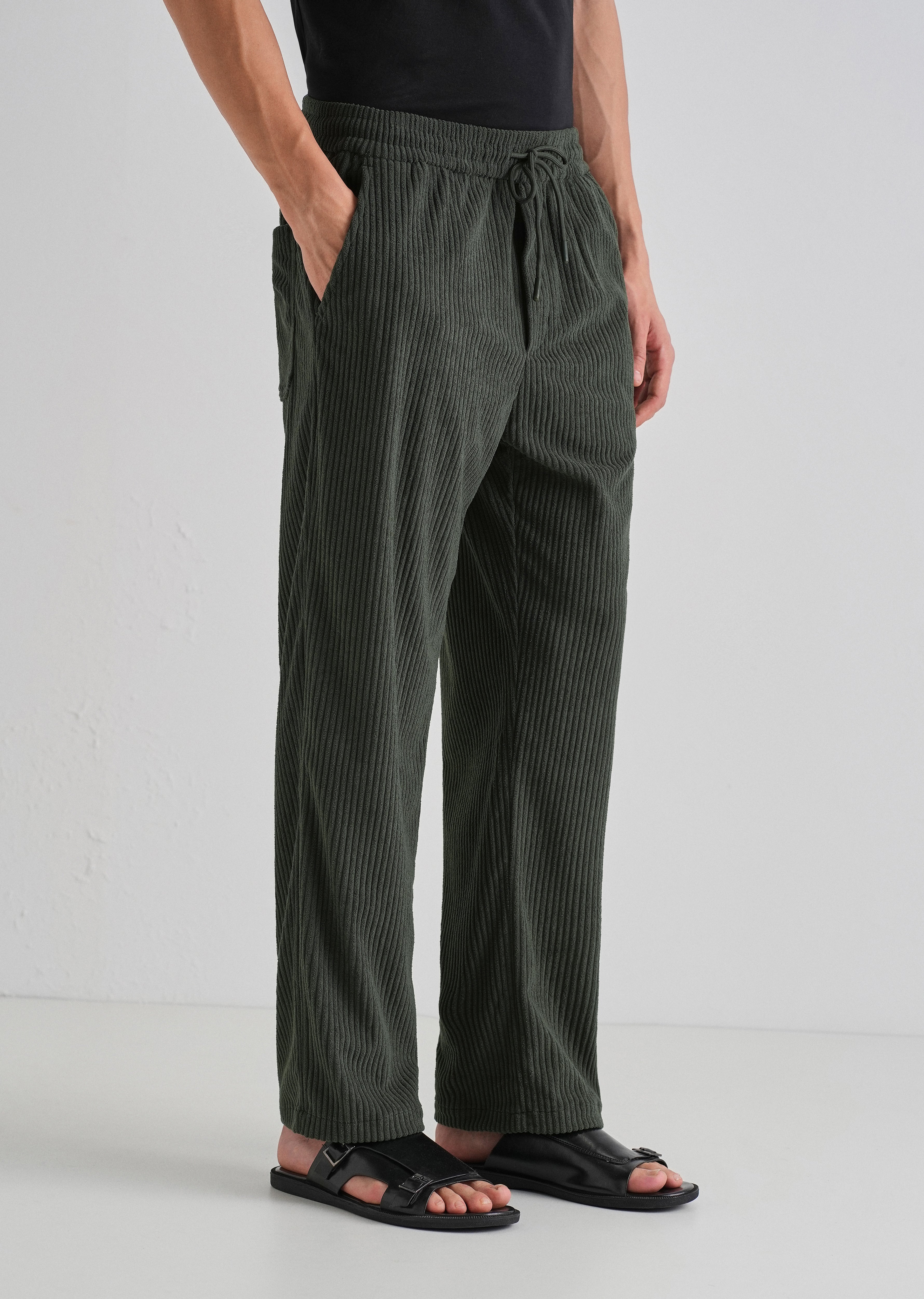 Olivine Corduroy Pant