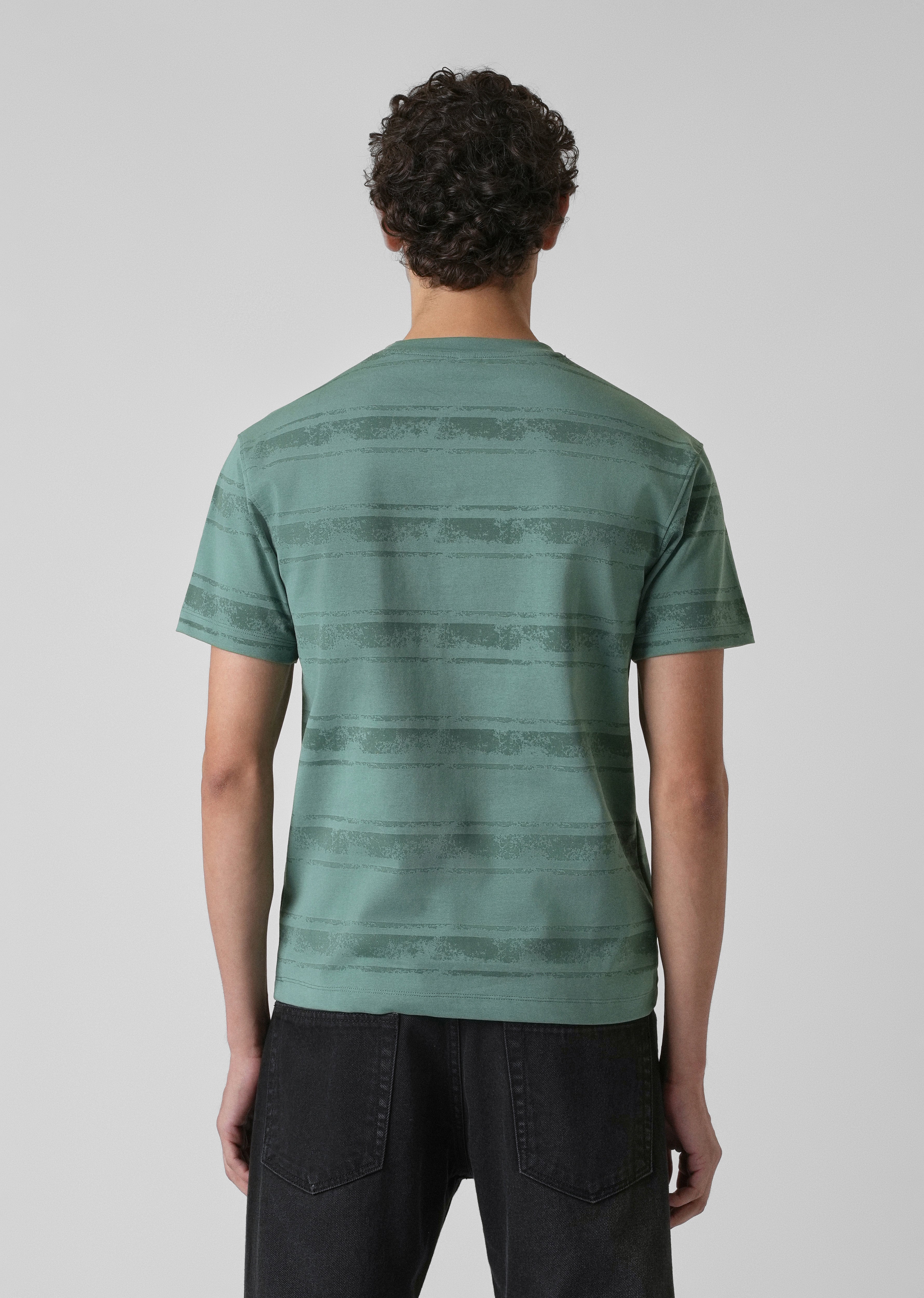 Green Horizontal Strip Printed Slim Fit T-shirt