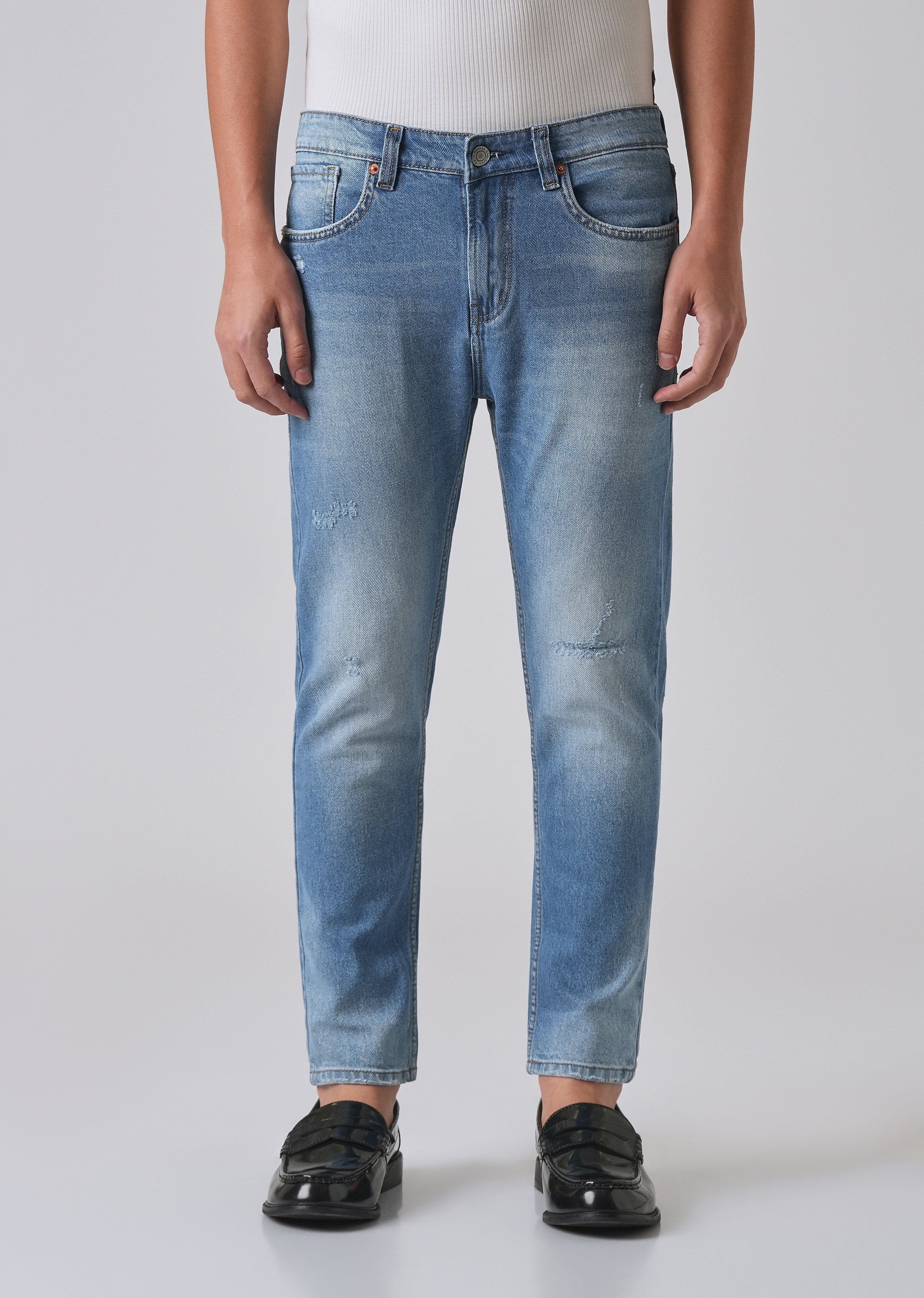 Ripped Honor Blue Slim fit Jeans