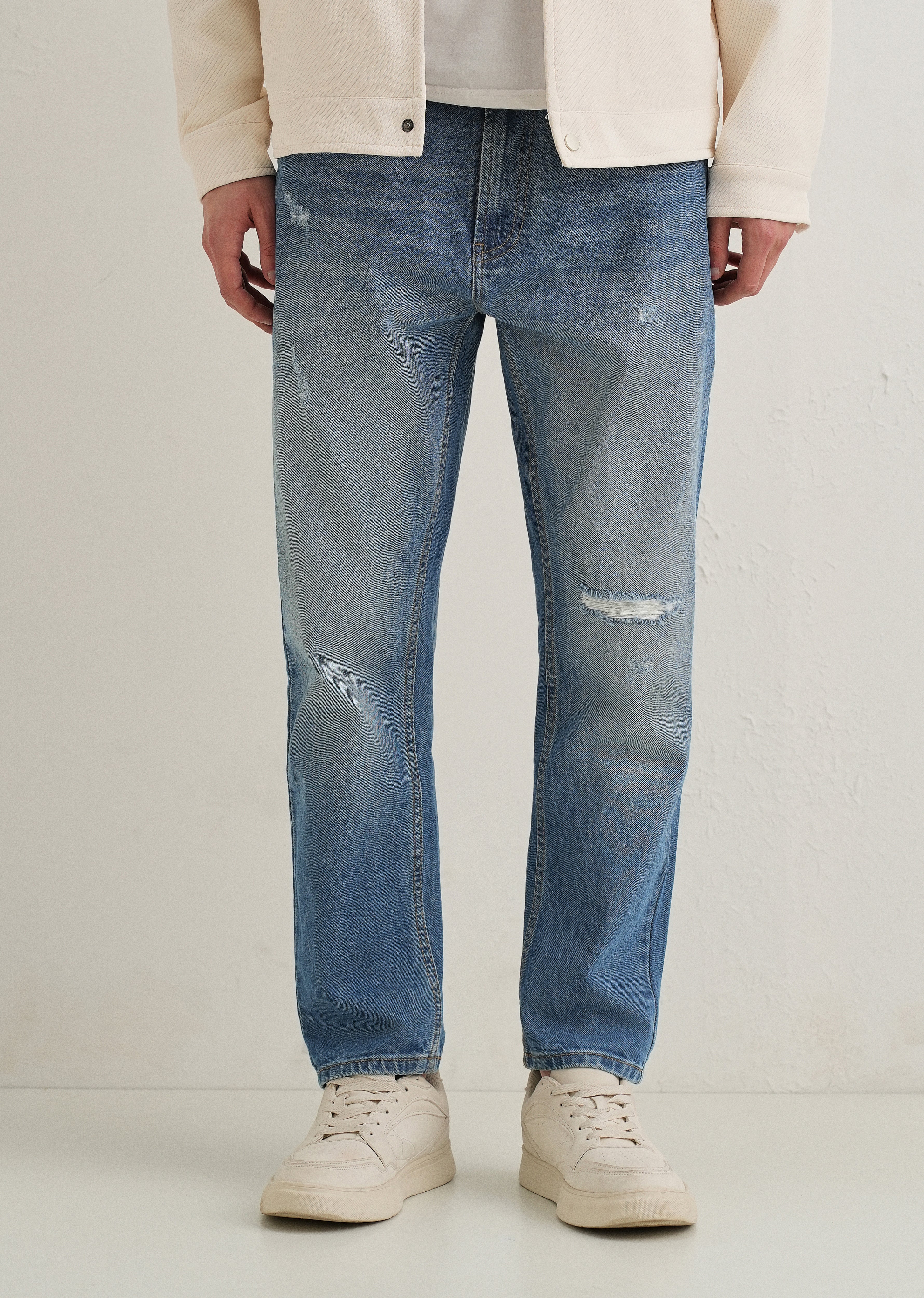Ripped Fade Slim fit Jeans