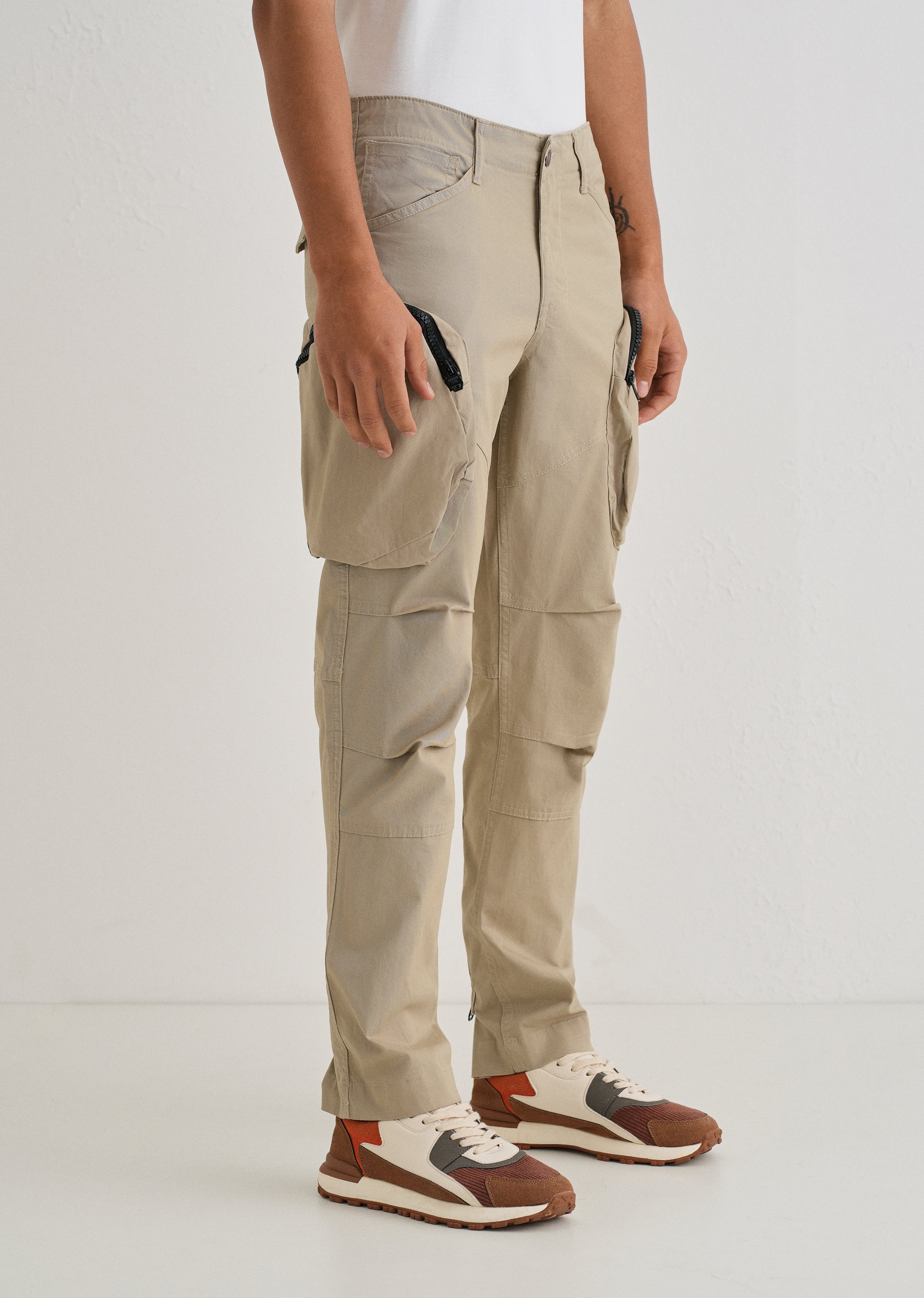 Soft Beige Zipper Cargo Pant