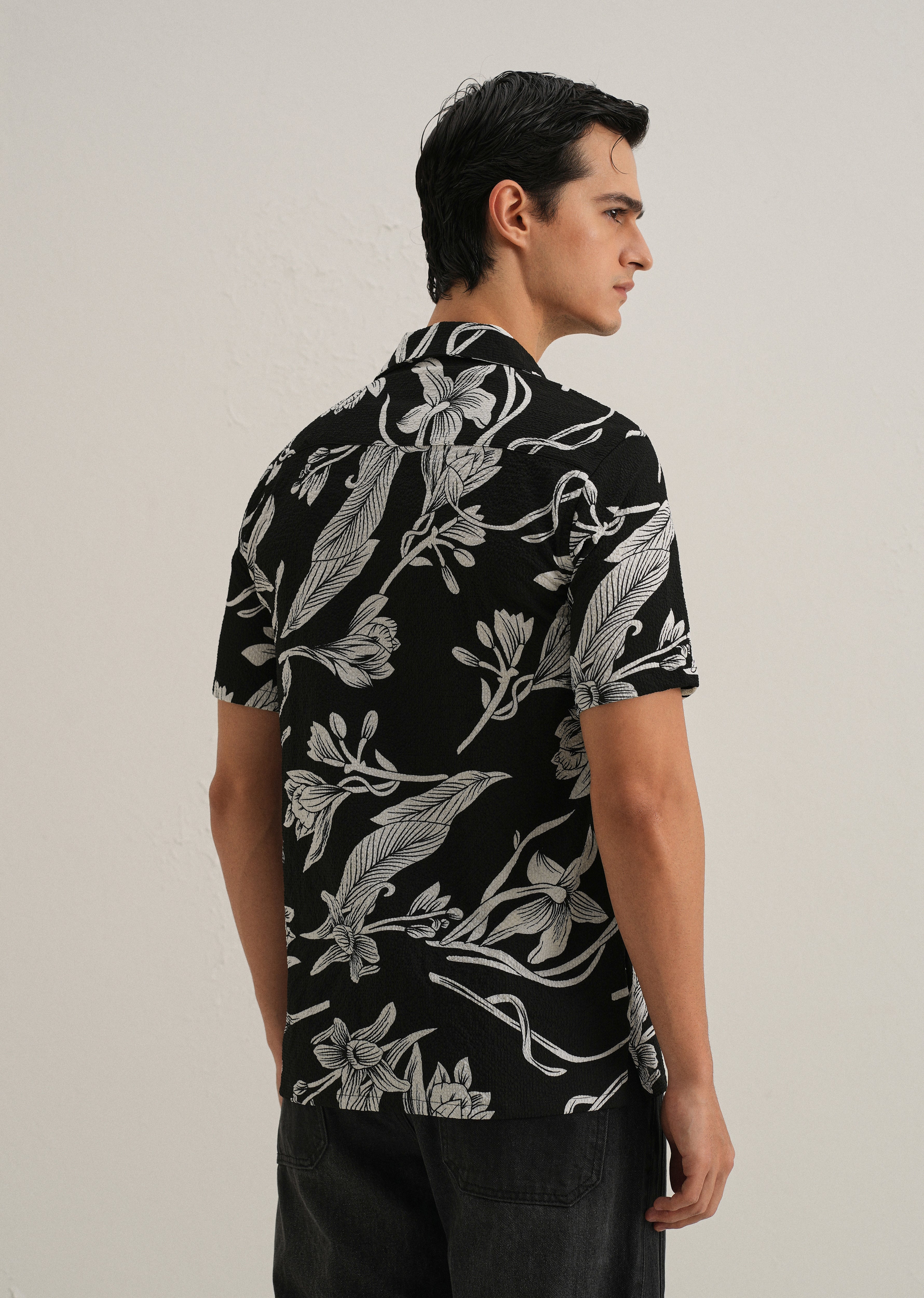 Tulip White Print Popcorn Shirt