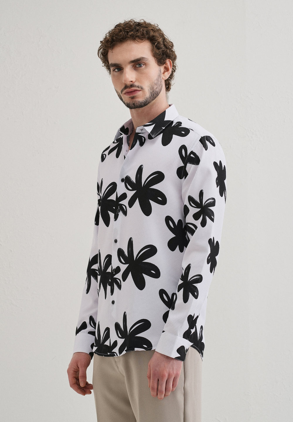 Twig Flower Waffle Dobby White Shirt