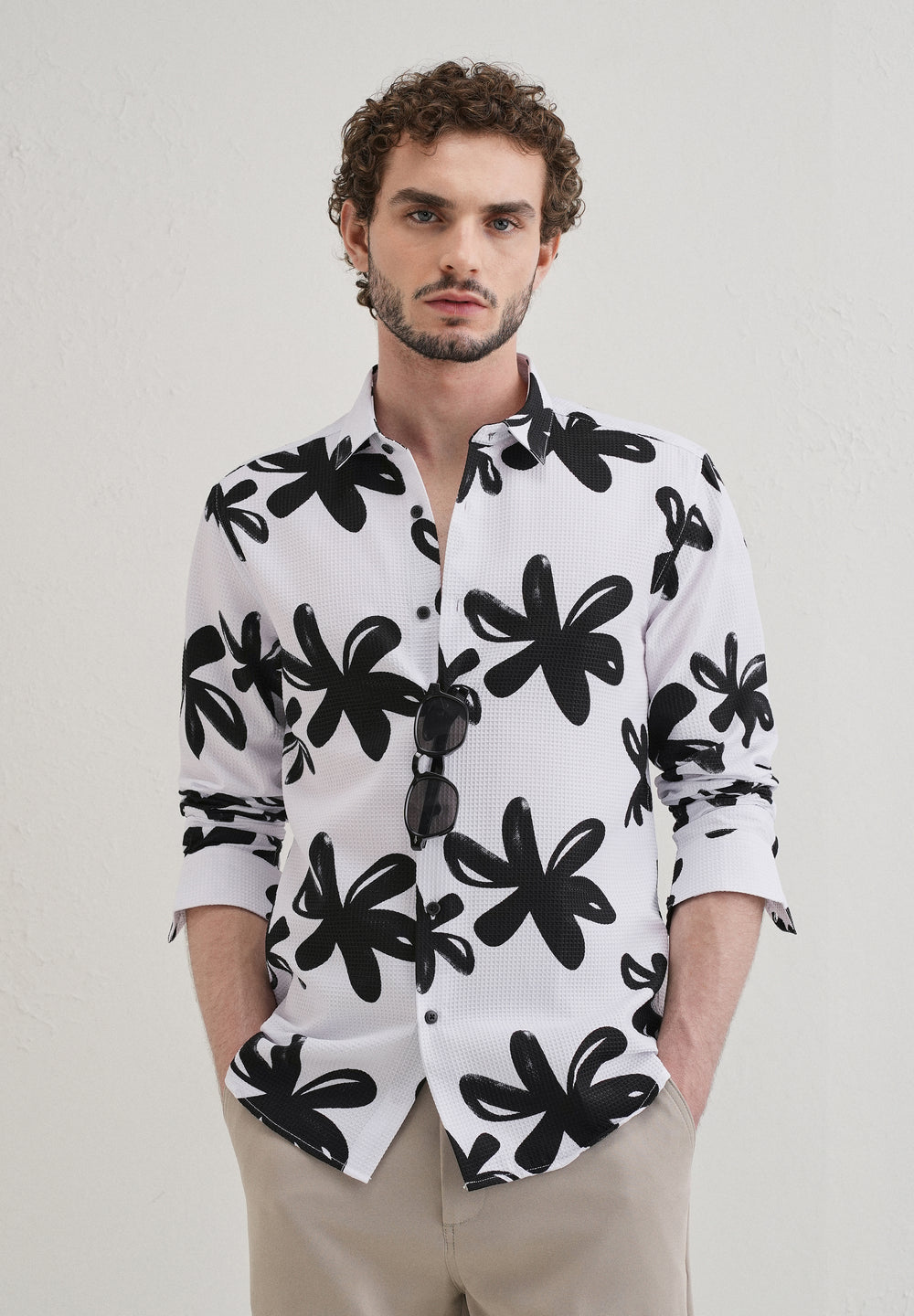 Twig Flower Waffle Dobby White Shirt