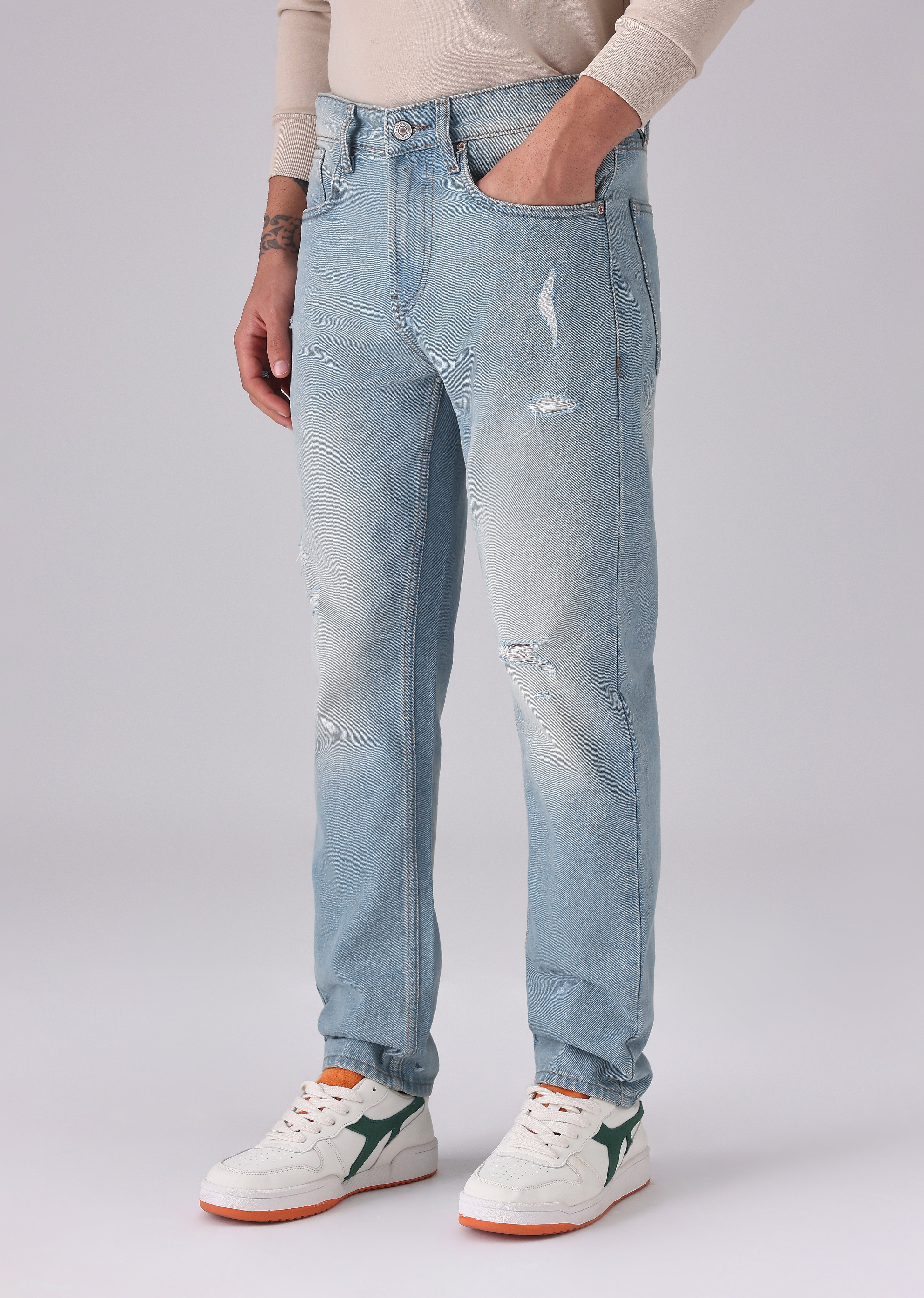 Wash Blue Ripped Carrot Fit Jeans