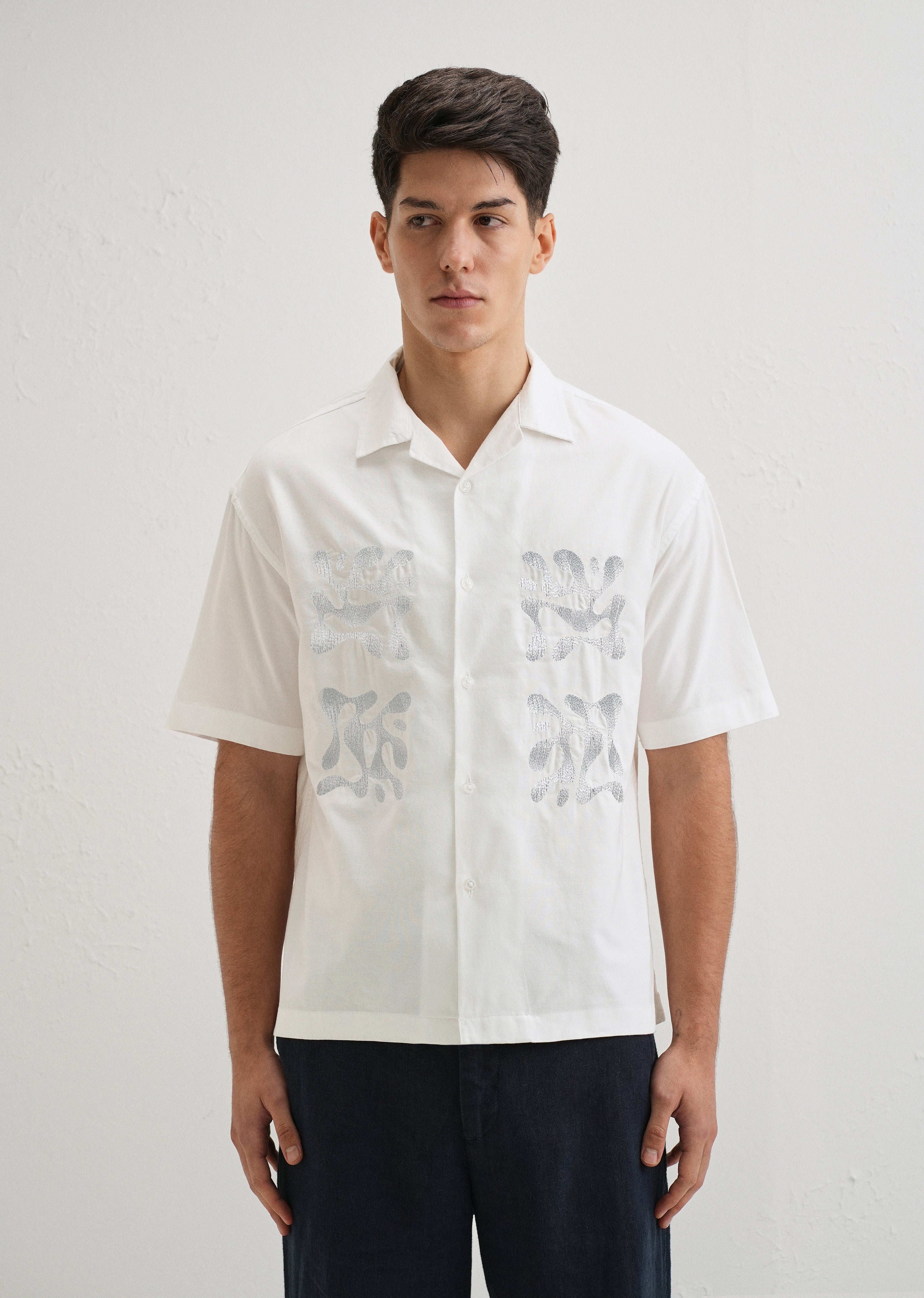 White Embroidery Cuban Collar Cotton Shirt