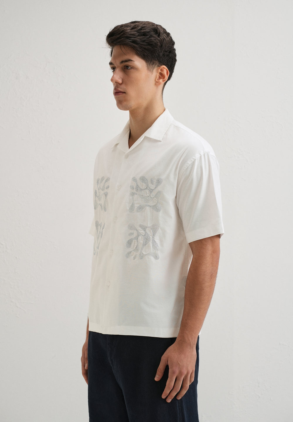 White Embroidery Cuban Collar Cotton Shirt