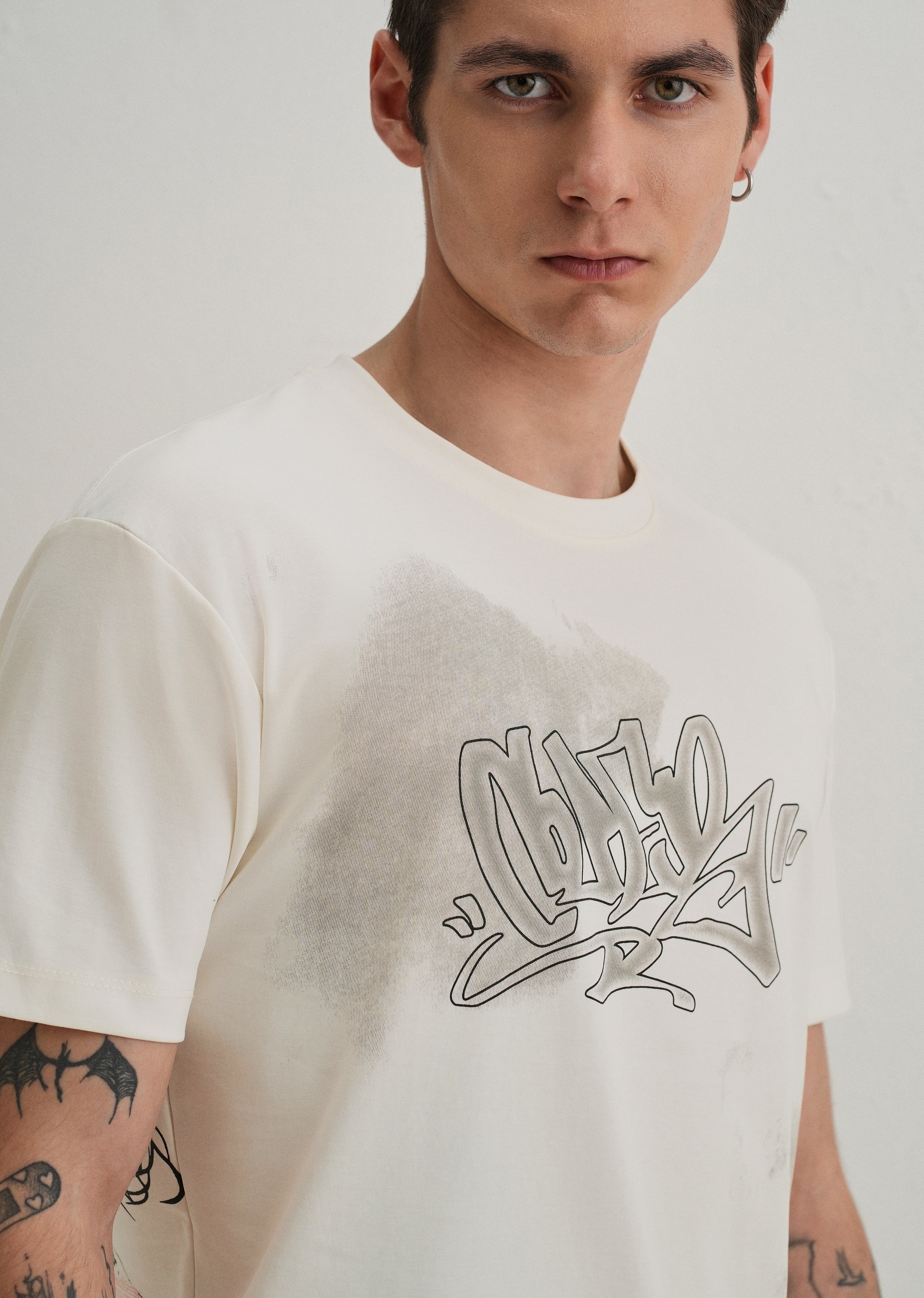 White Textured Back Print T-Shirt