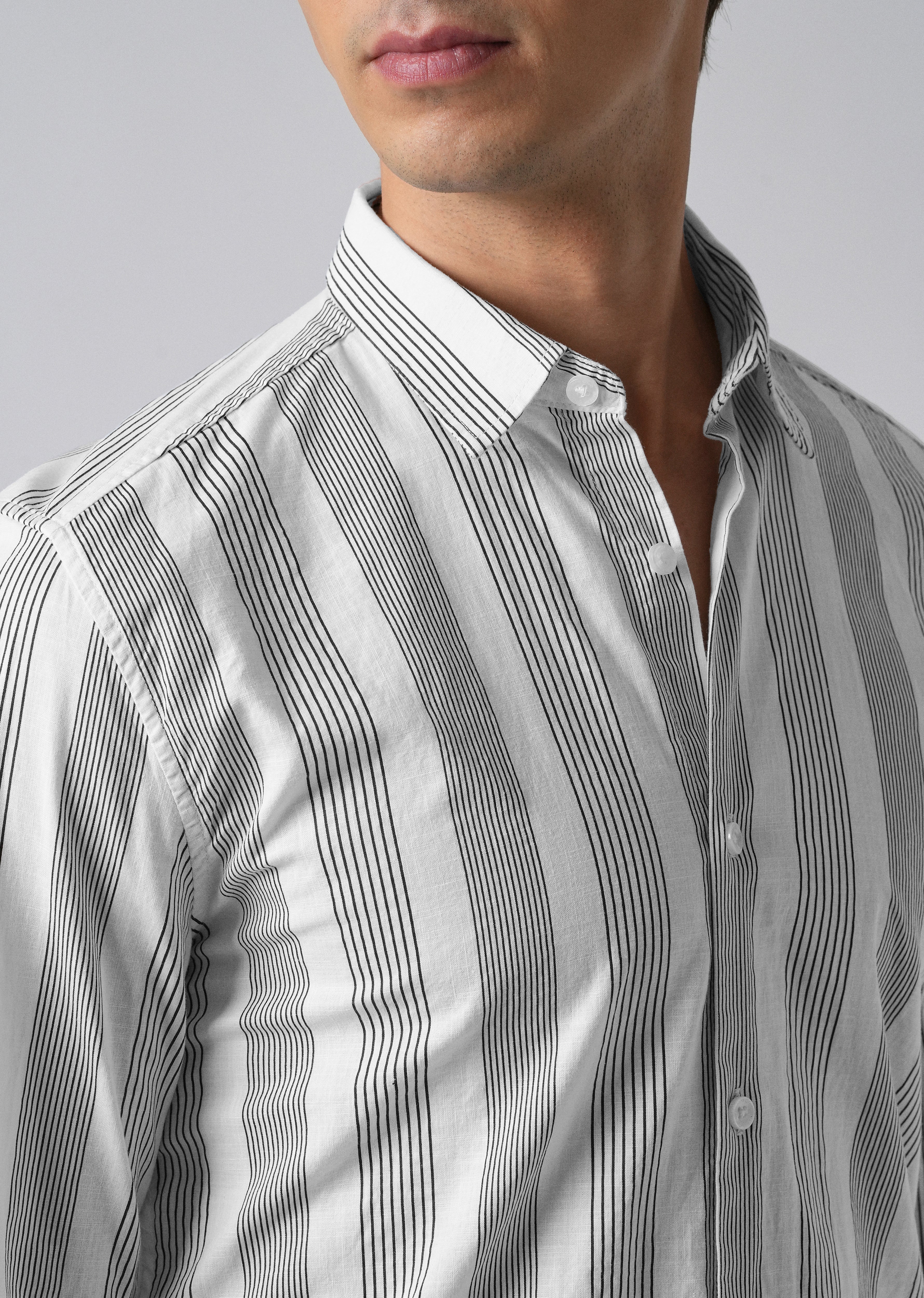 White Vertical Pin Stripe Cotton/Linen Shirt