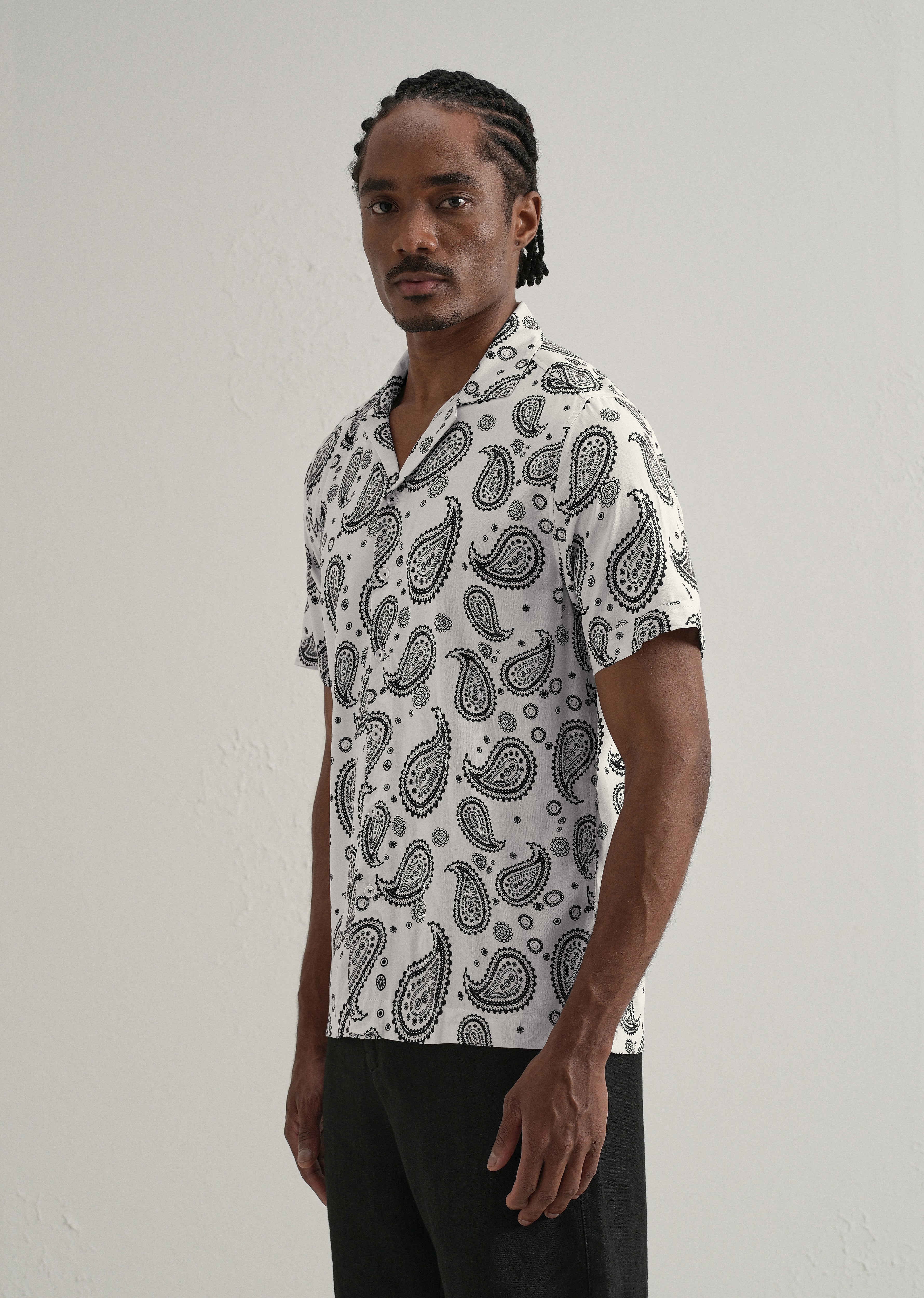 Zubolo Paisley Print Short Sleeve Shirt