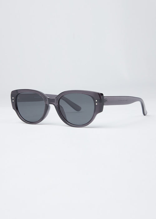 SheerSlate Unisex Oval Sunglasses