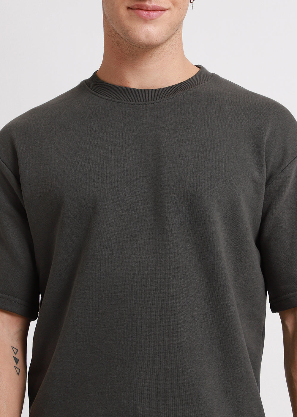 Shadow Gray Oversized Basic T-shirt