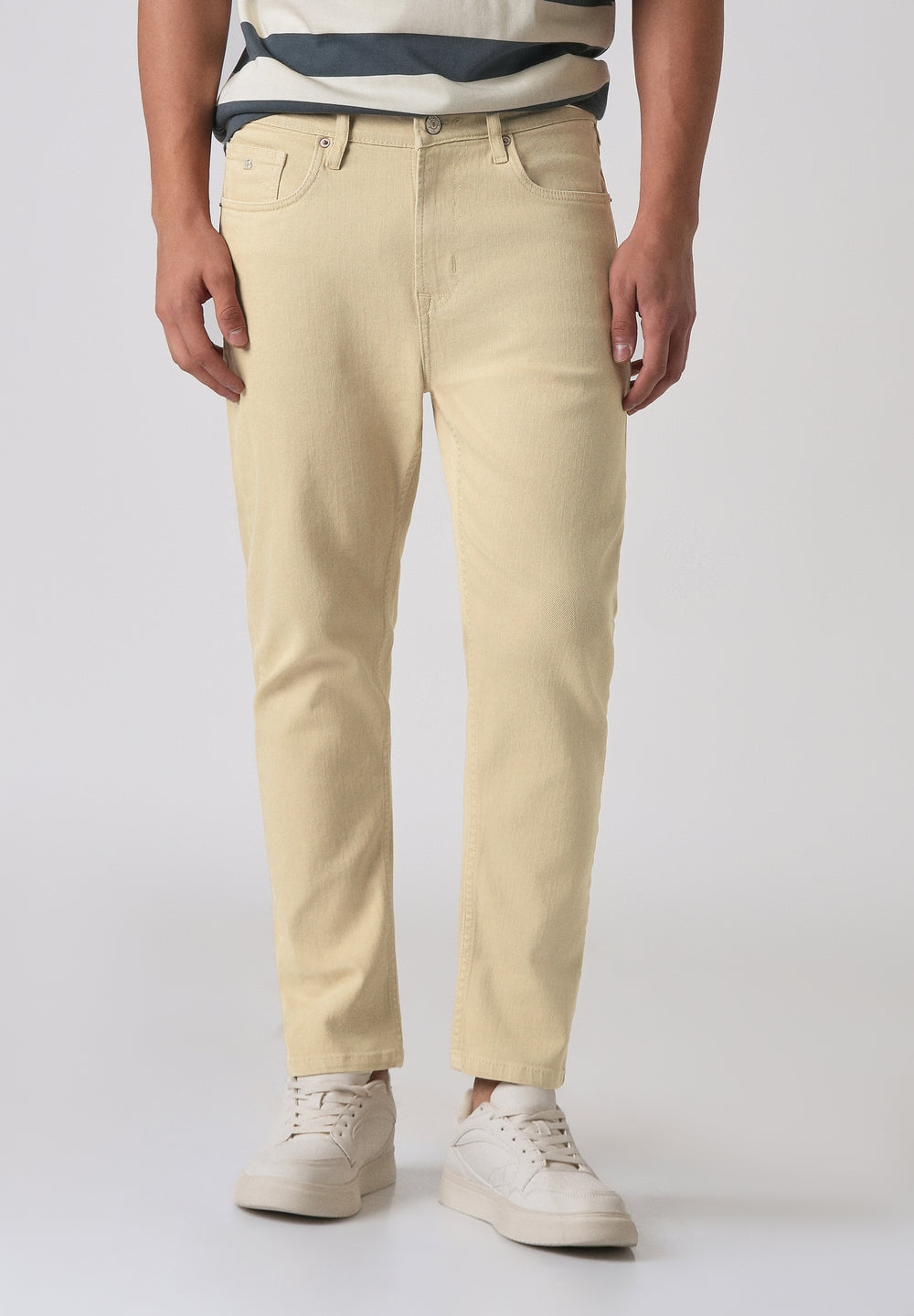 Cream Carrot Fit Denim