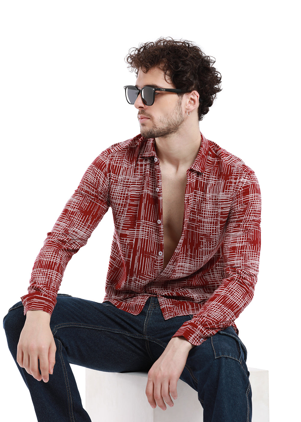 Buy Stroke line Red Feather shirt