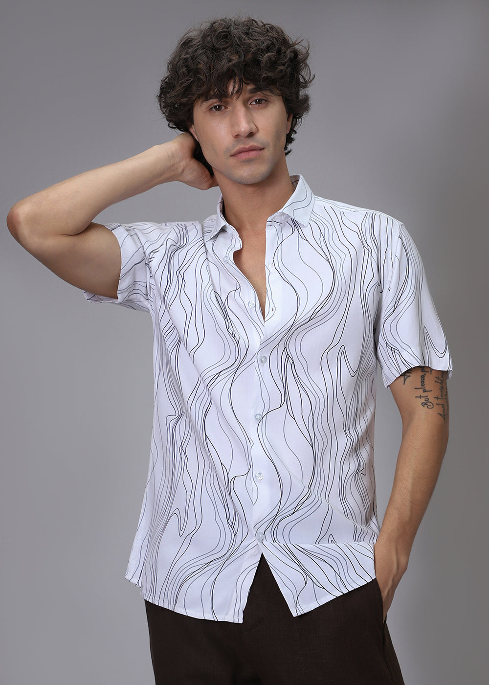 Abstract White Line Print Shirt