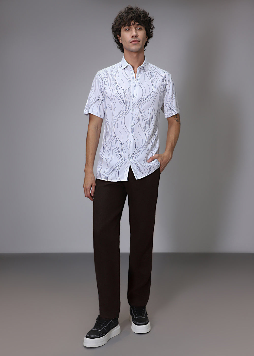 Abstract White Line Print Shirt