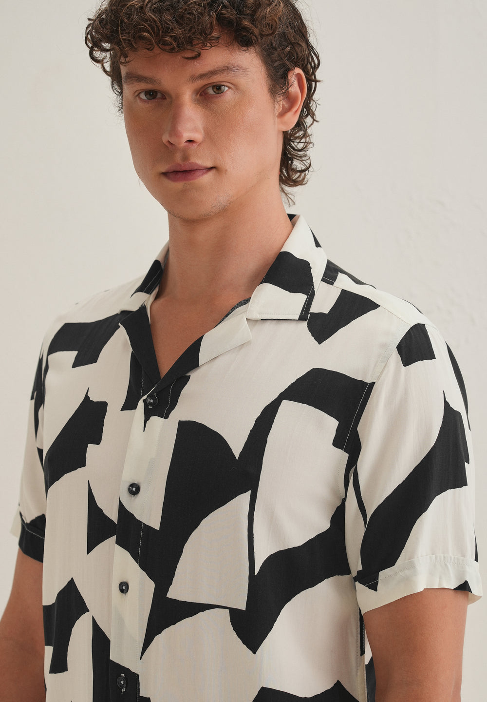 Abstract Monochrome Print Half sleeve shirt