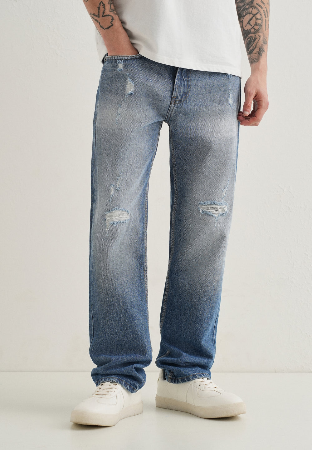Afina Ripped Blue Straight fit Jeans