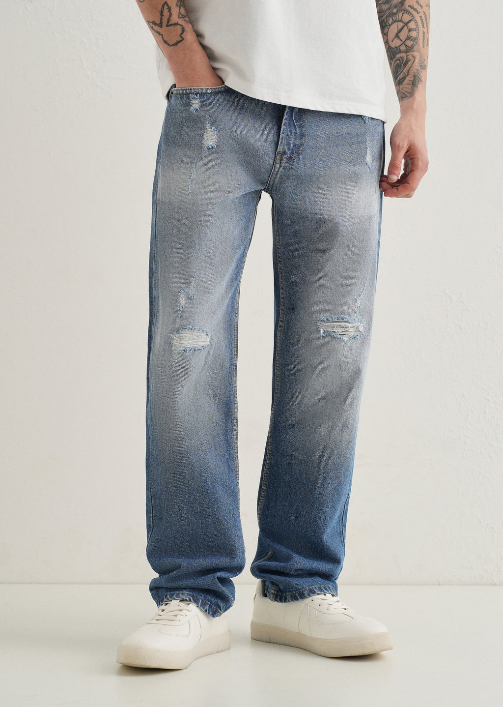 Afina Ripped Blue Straight fit Jeans