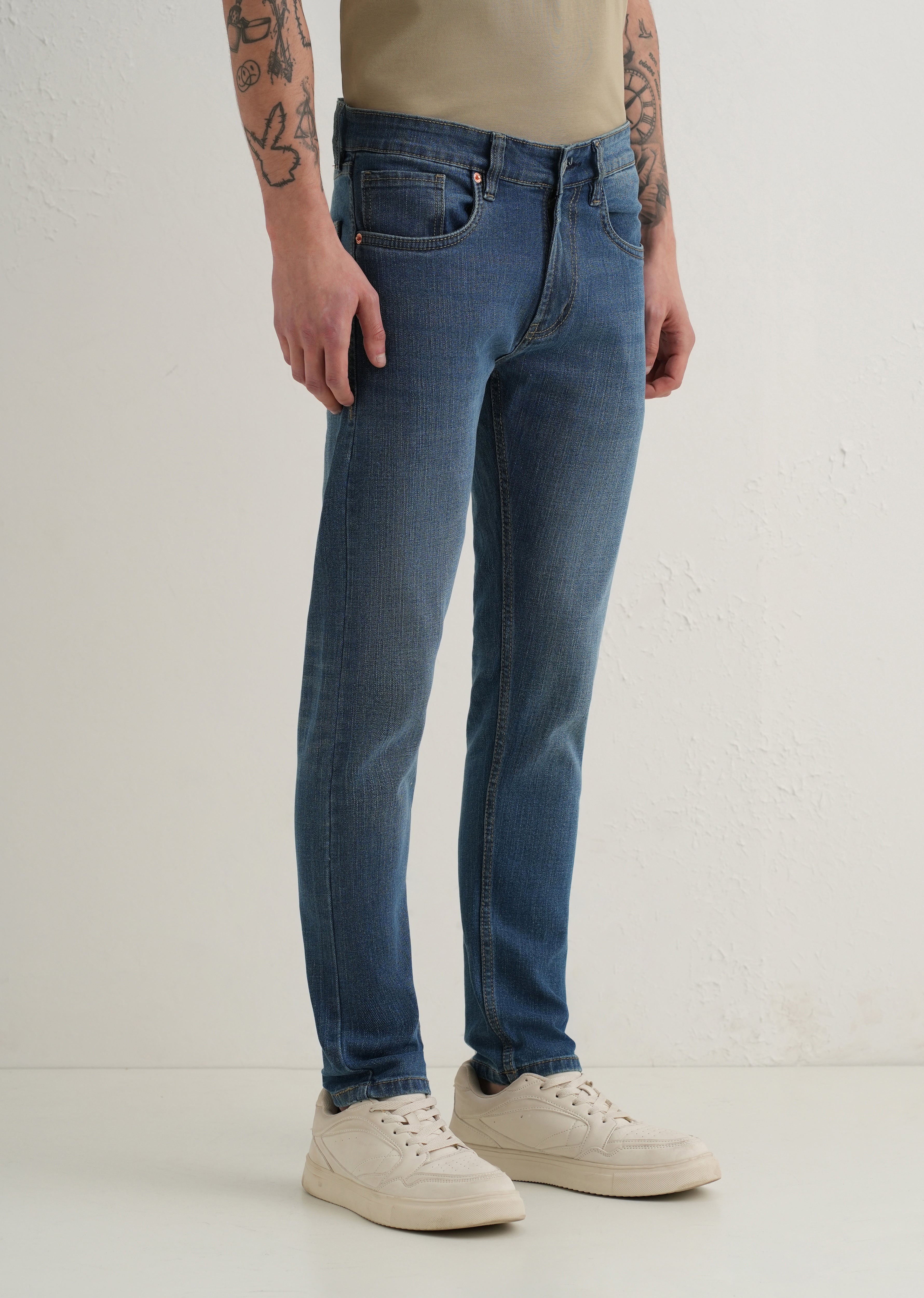 Azora Blue Slim fit Jeans