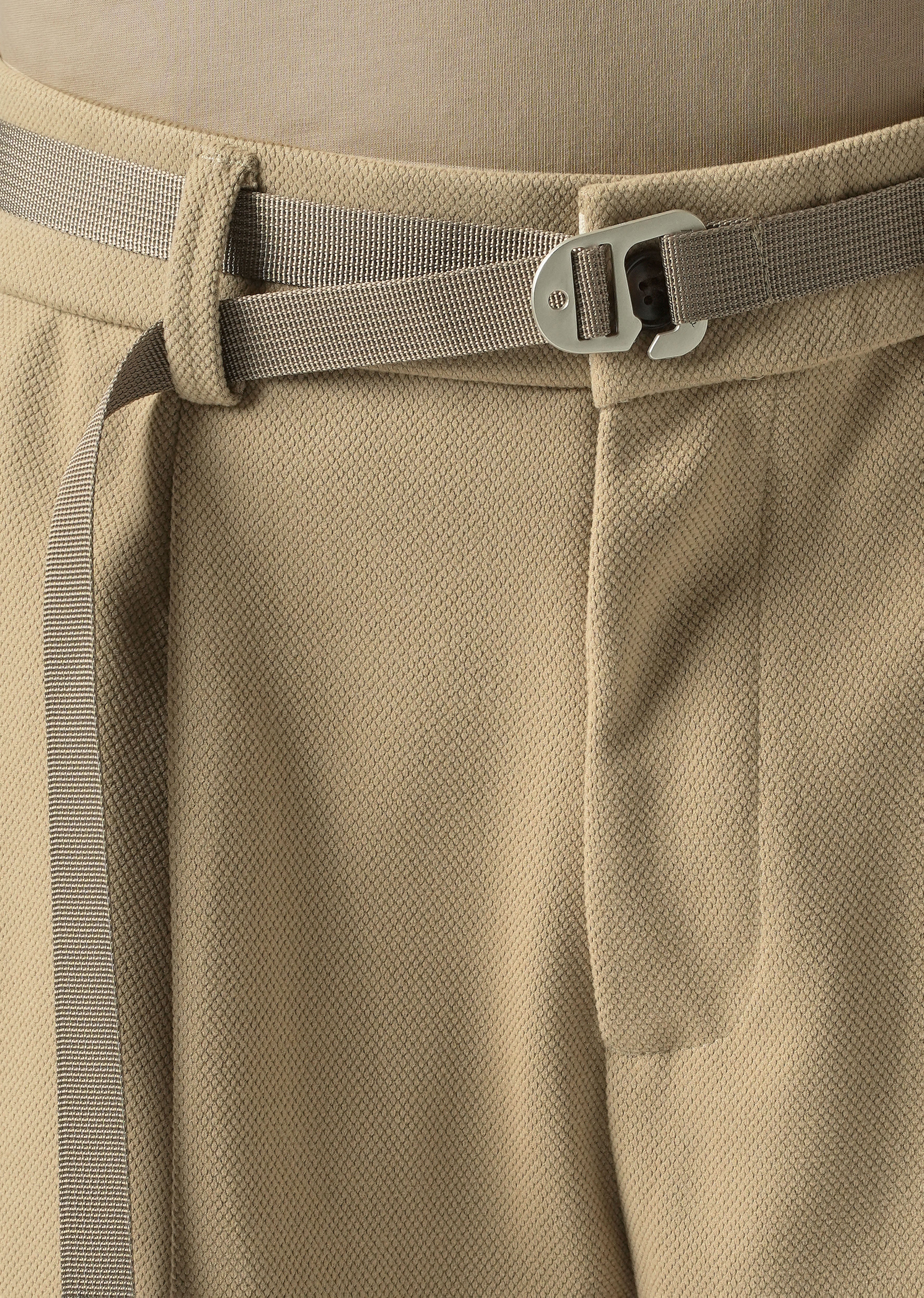 Beige Relaxed Fit Textured Pleated Pant