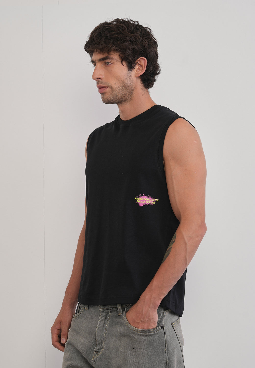 Black Aura Flow Tank