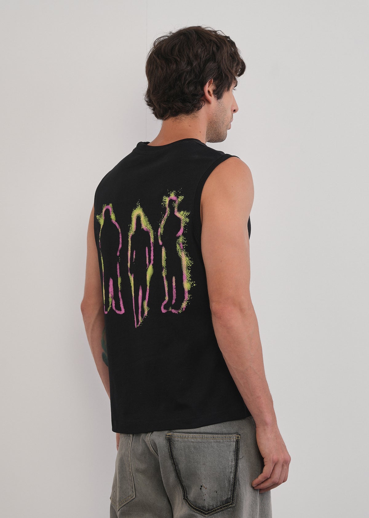Black Aura Flow Tank