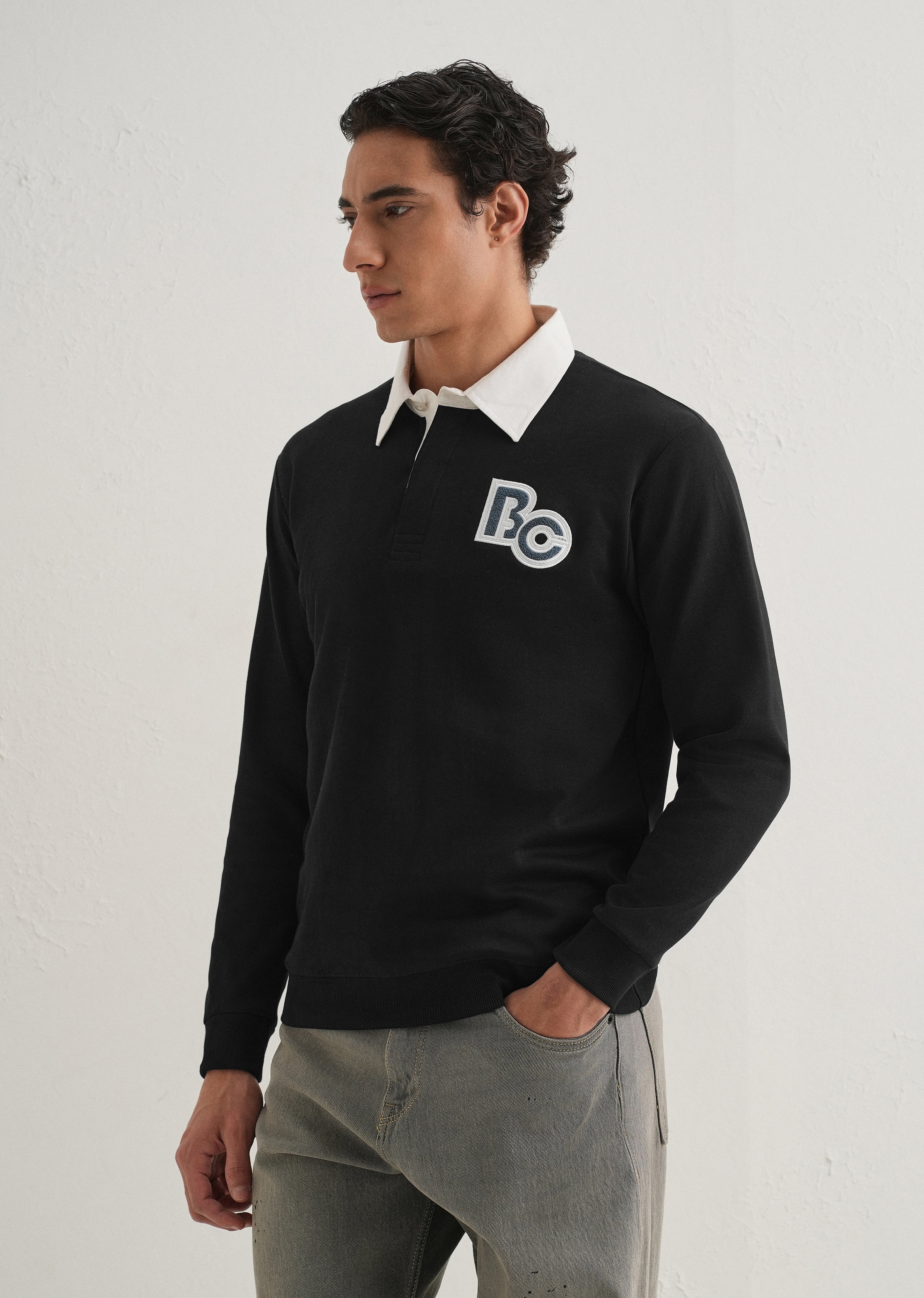 Black Back Print Polo Sweatshirt