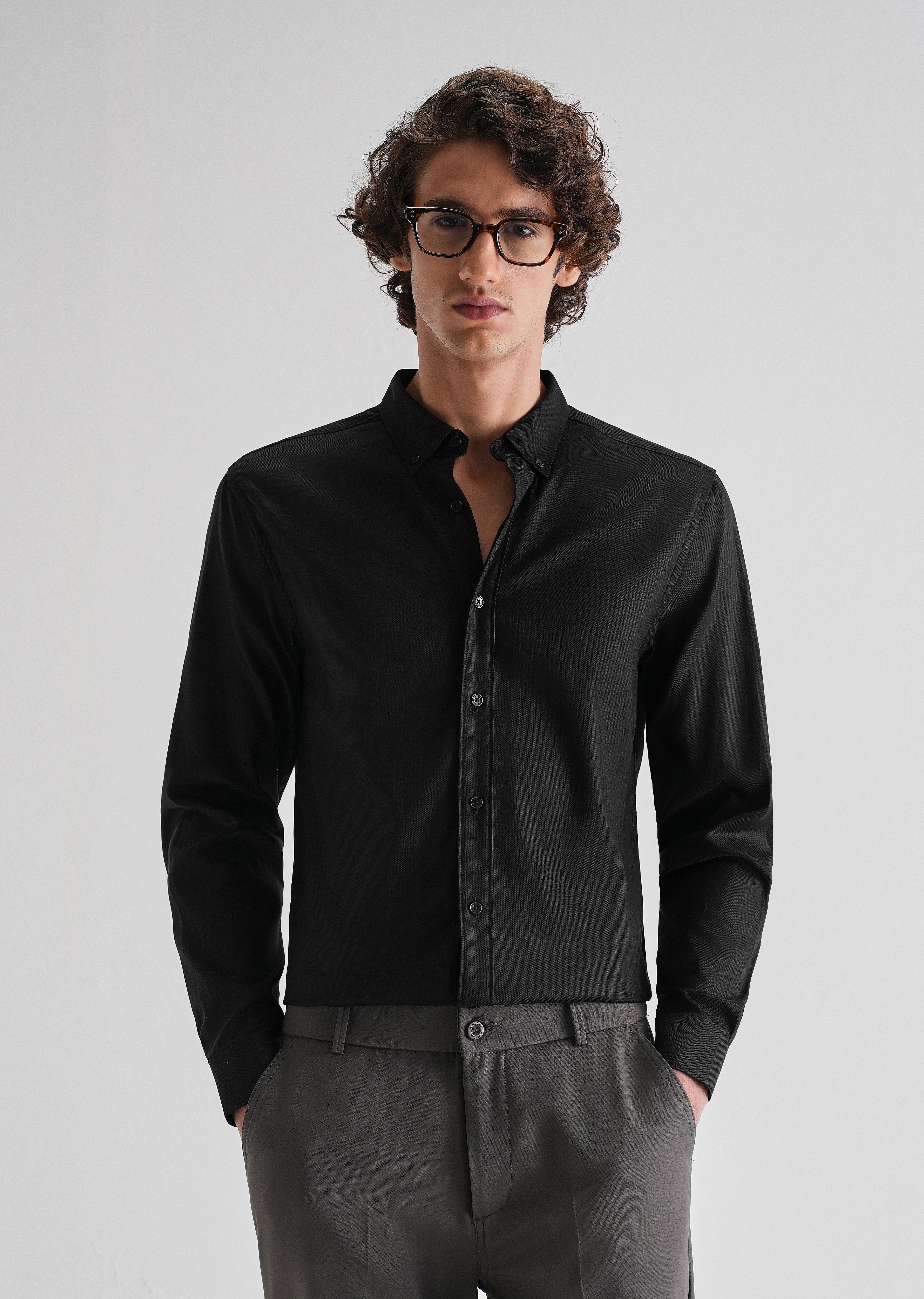 Black Plain Blended Cotton Regular Fit Shirt