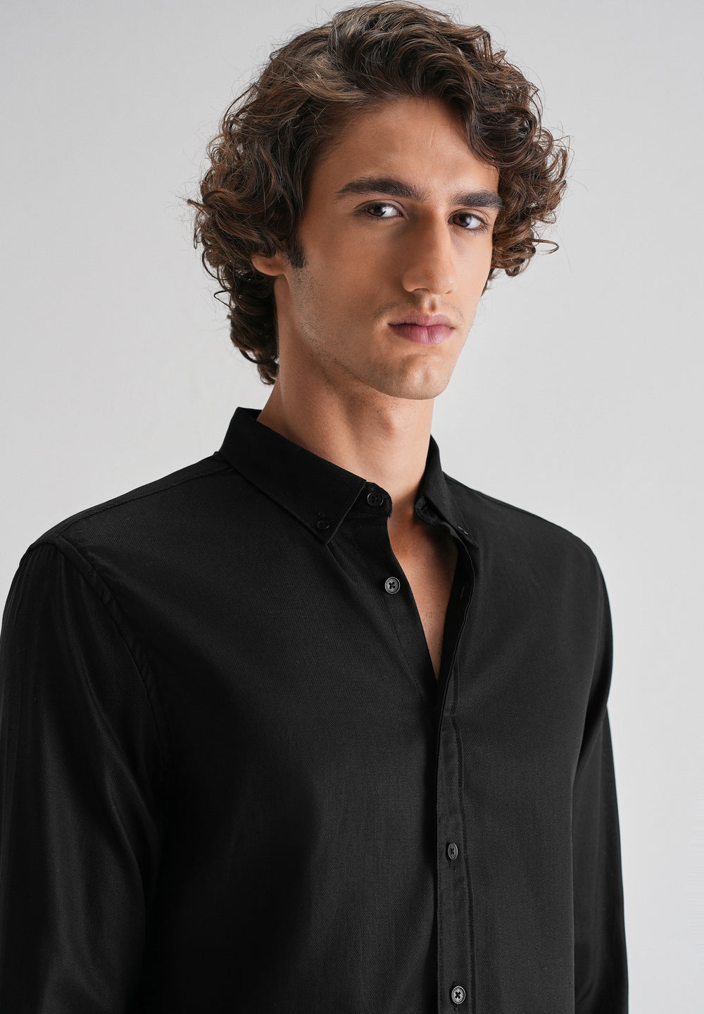 Black Plain Blended Cotton Regular Fit Shirt