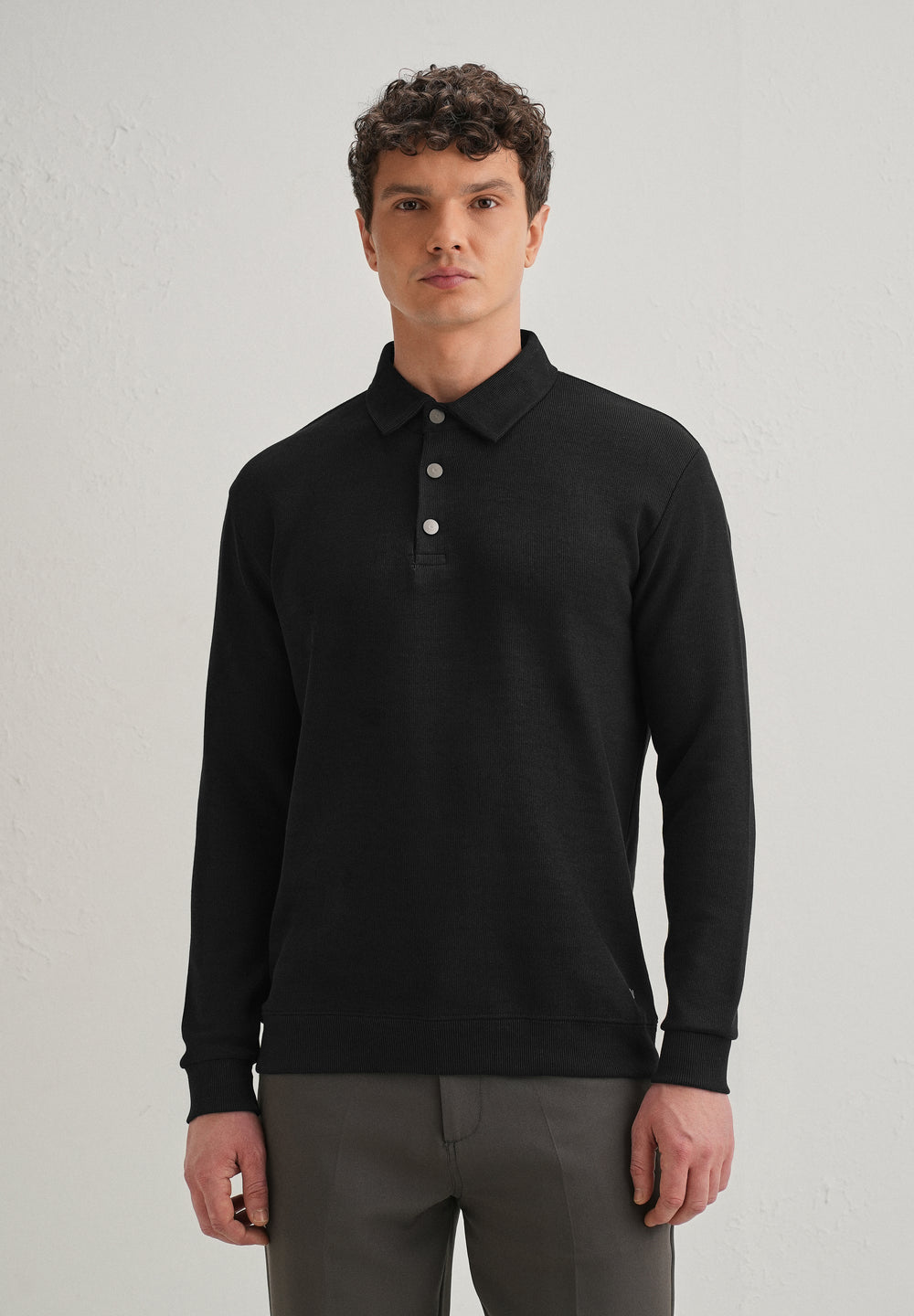 Black Knitted Polo Sweatshirt