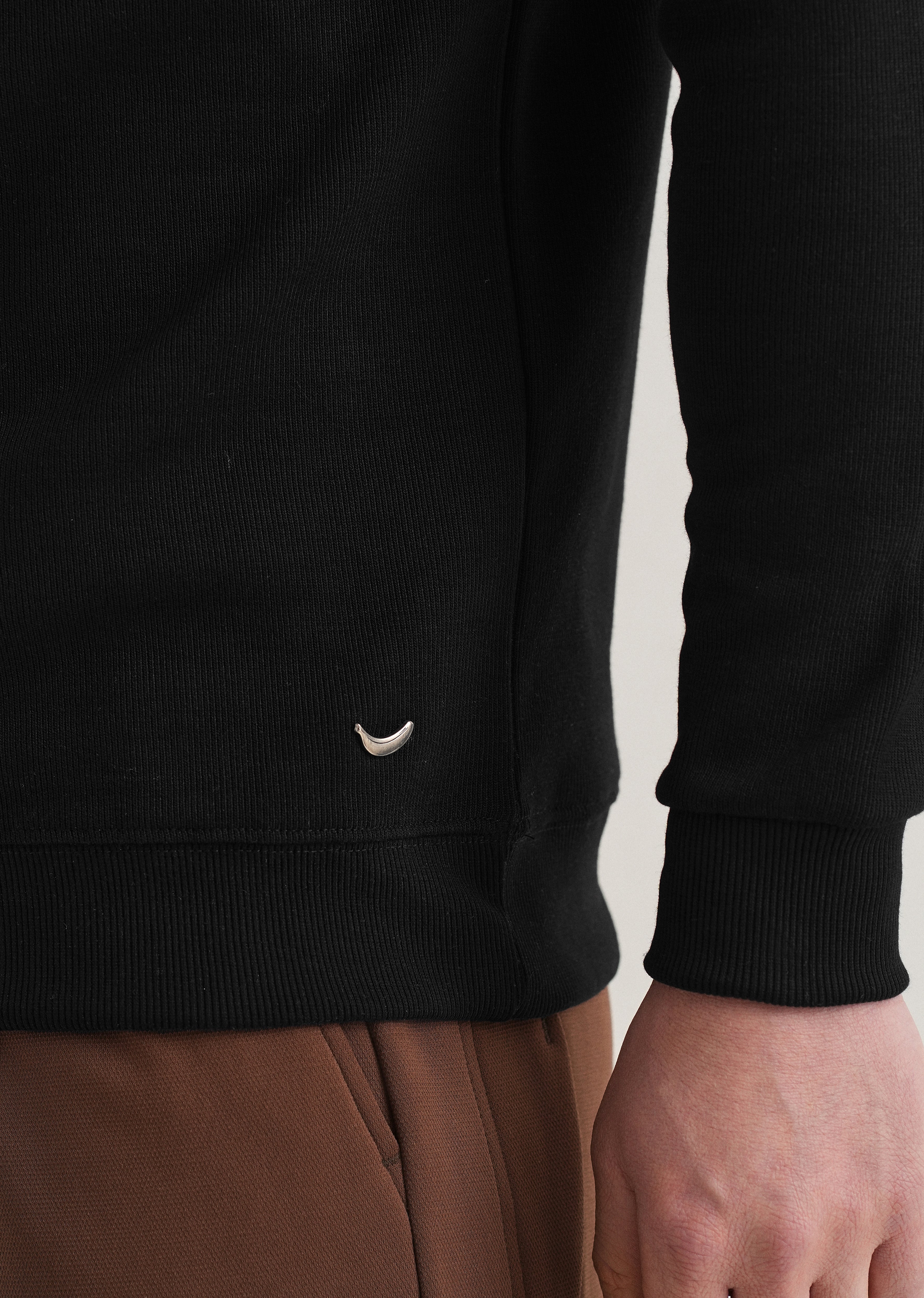 Black Knitted Polo Sweatshirt