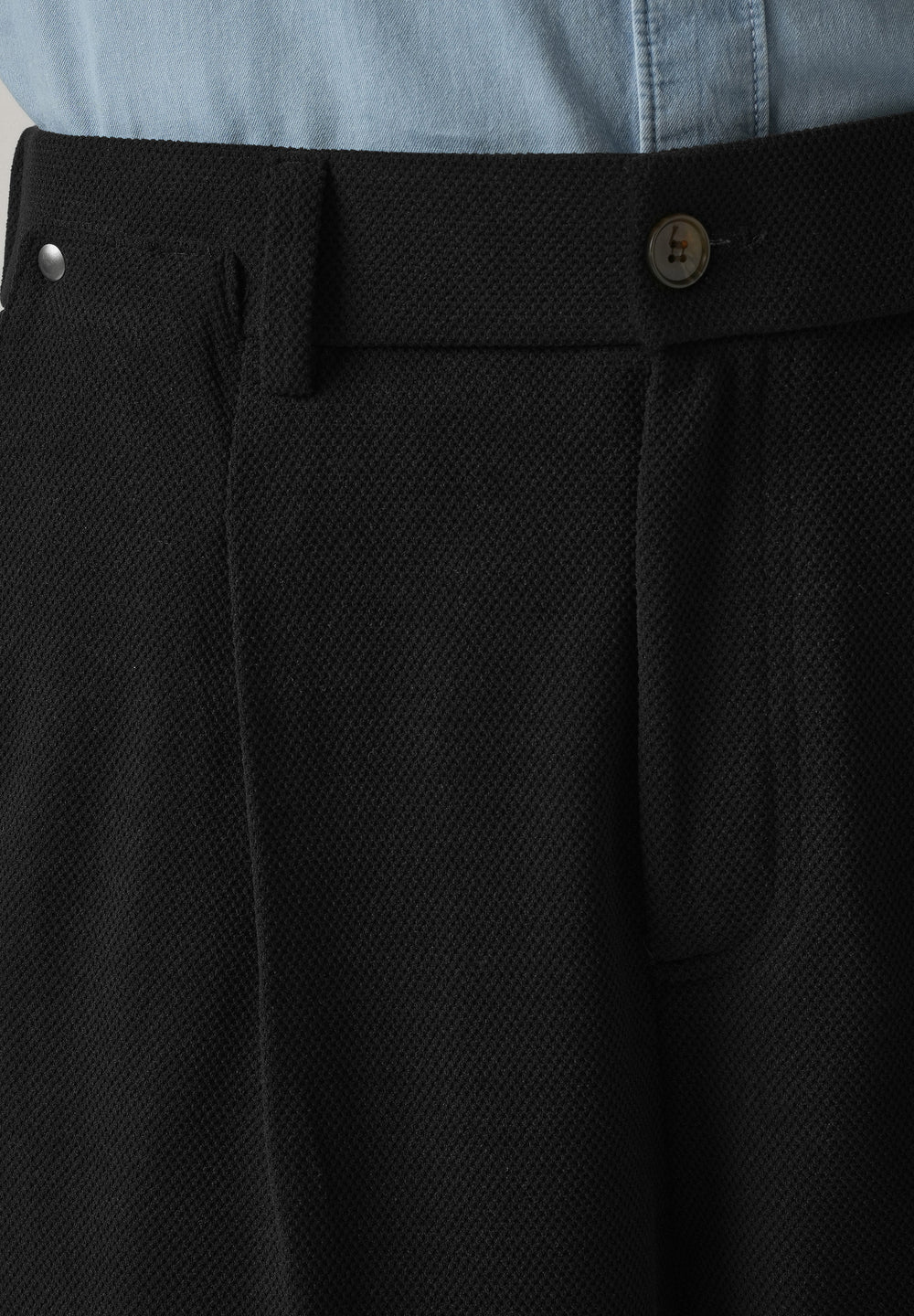 Black Textured Pleated Relaxed Fit Pant