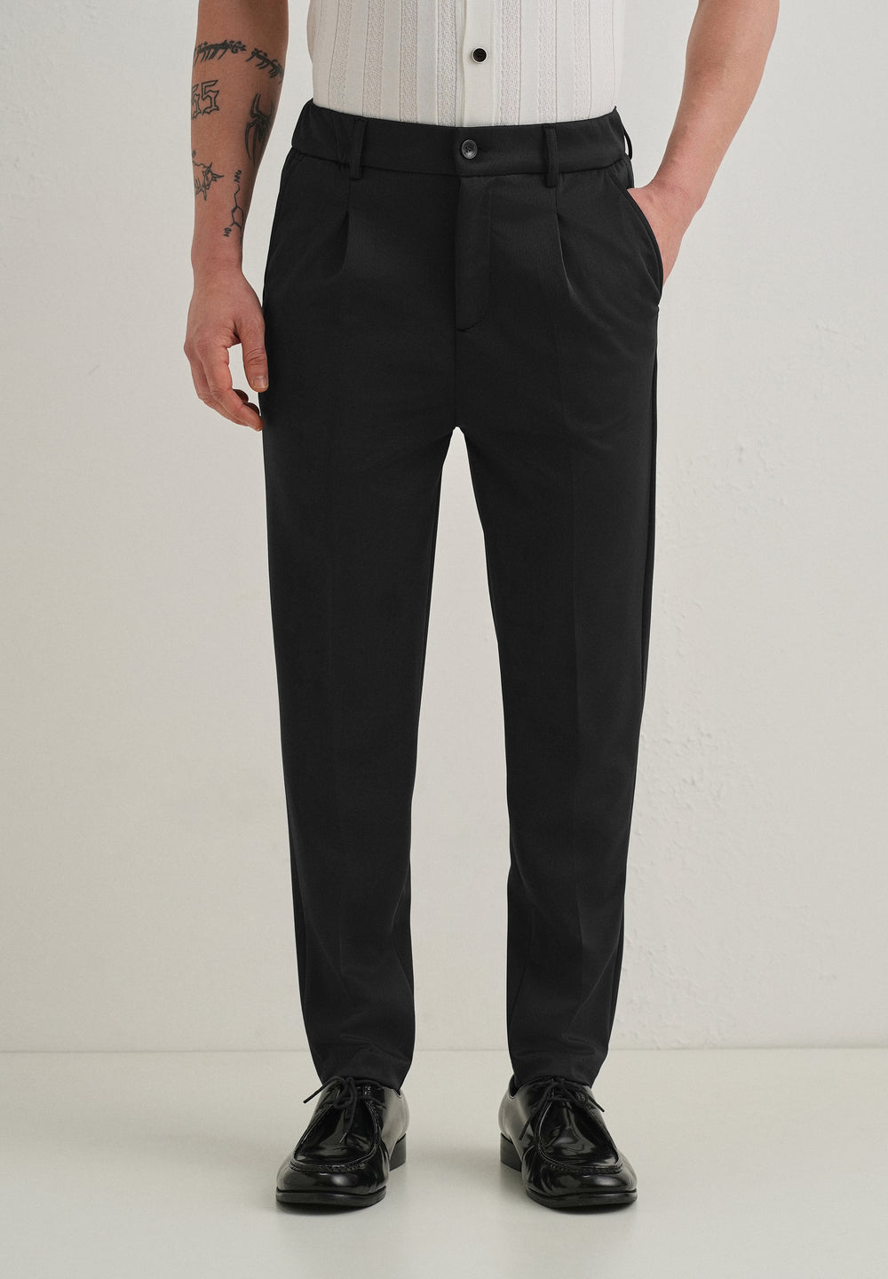 Black Pleated Relaxed Fit Trousers