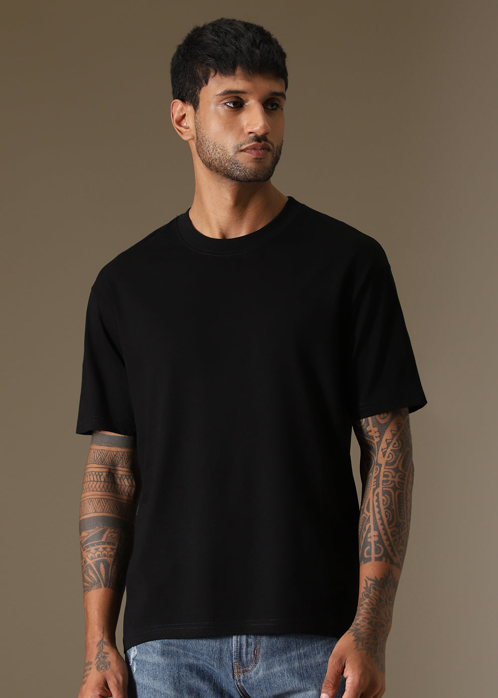 Stern Black Regular Fit T-shirt