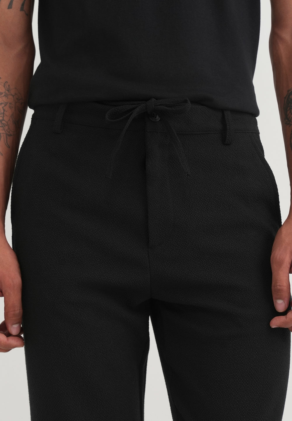Black Semi-Elasticated Textured Pant