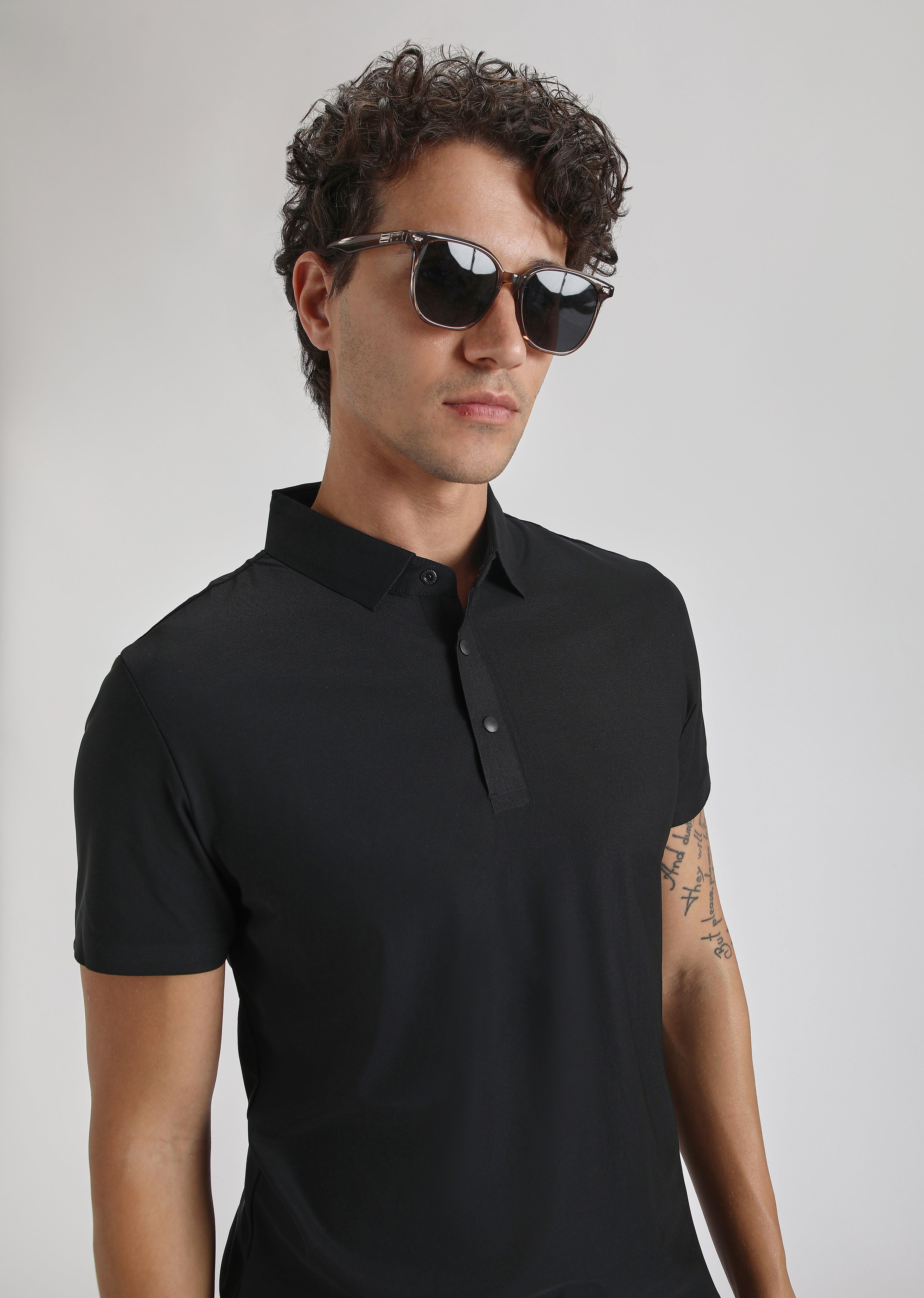 Black Stitchless Polo T-shirt