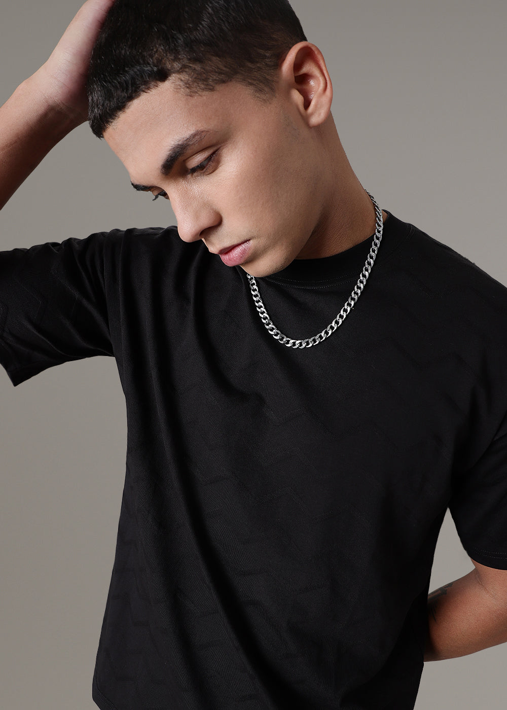 Black Zig Zag Textured T-shirt