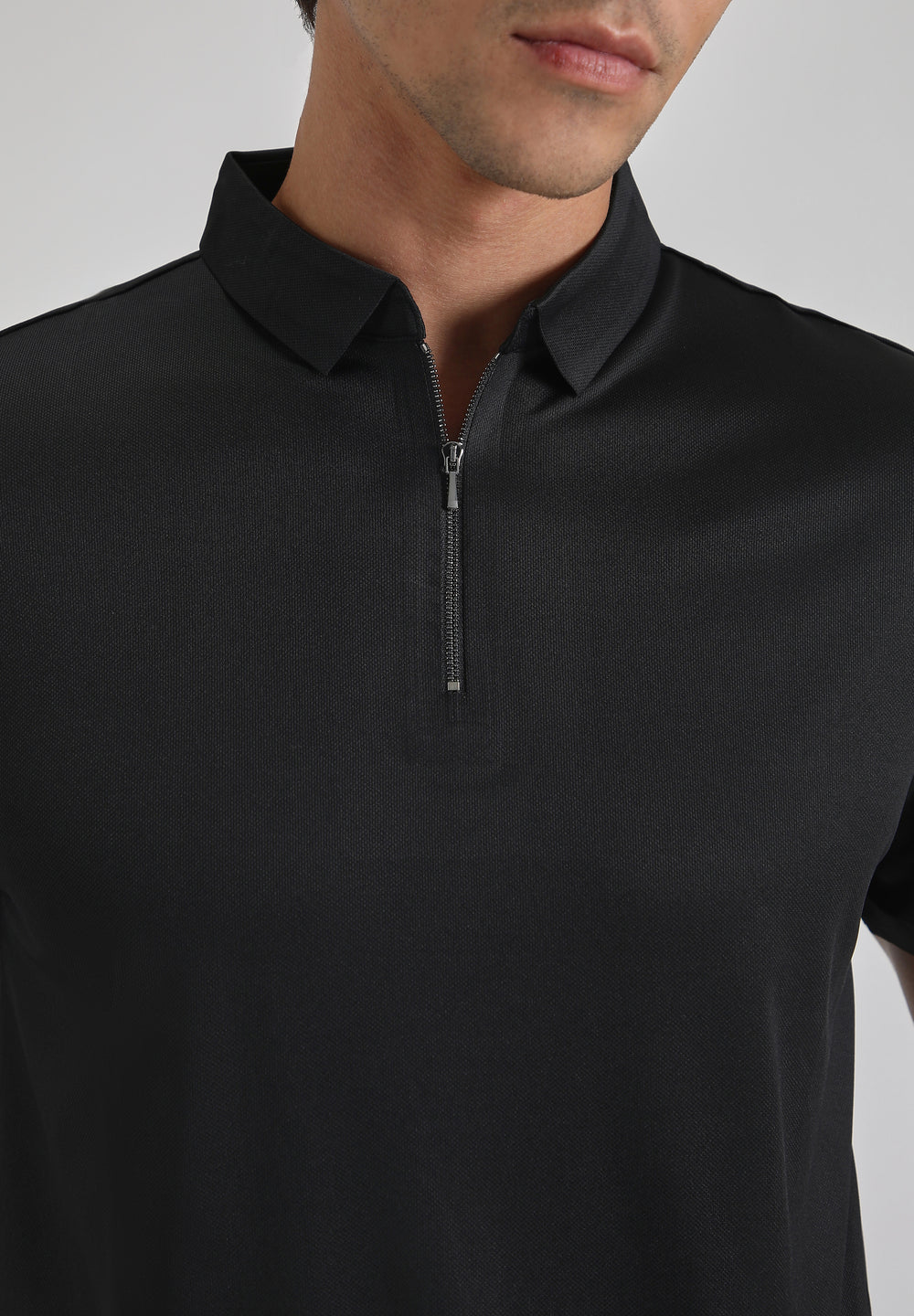 Black Zipper Stitchless Polo T-shirt