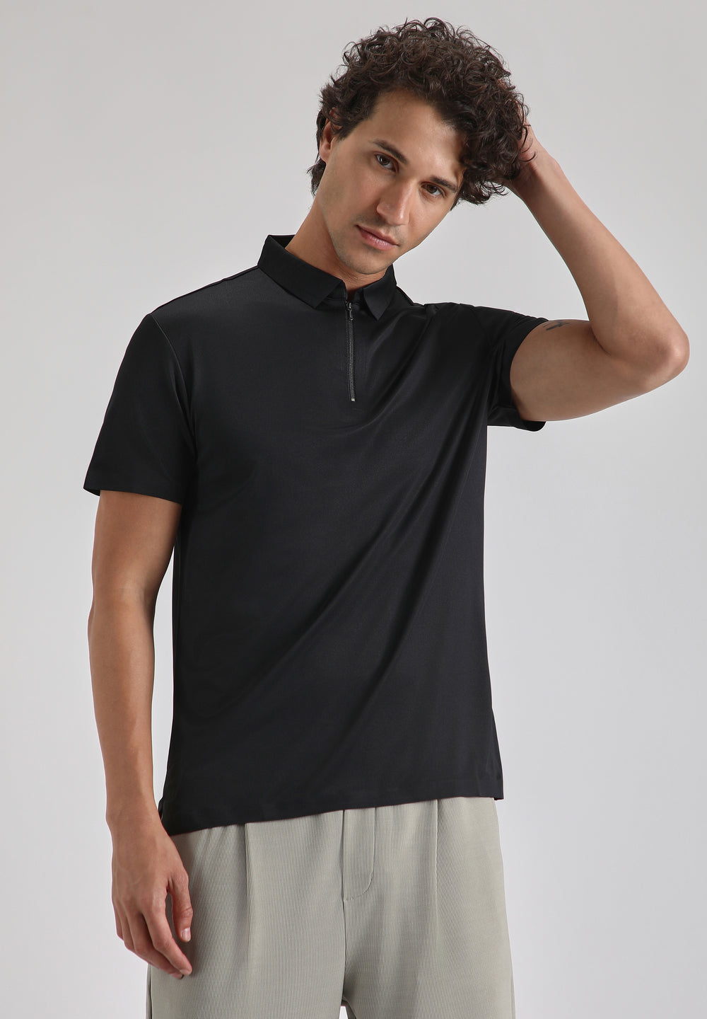 Black Zipper Stitchless Polo T-shirt