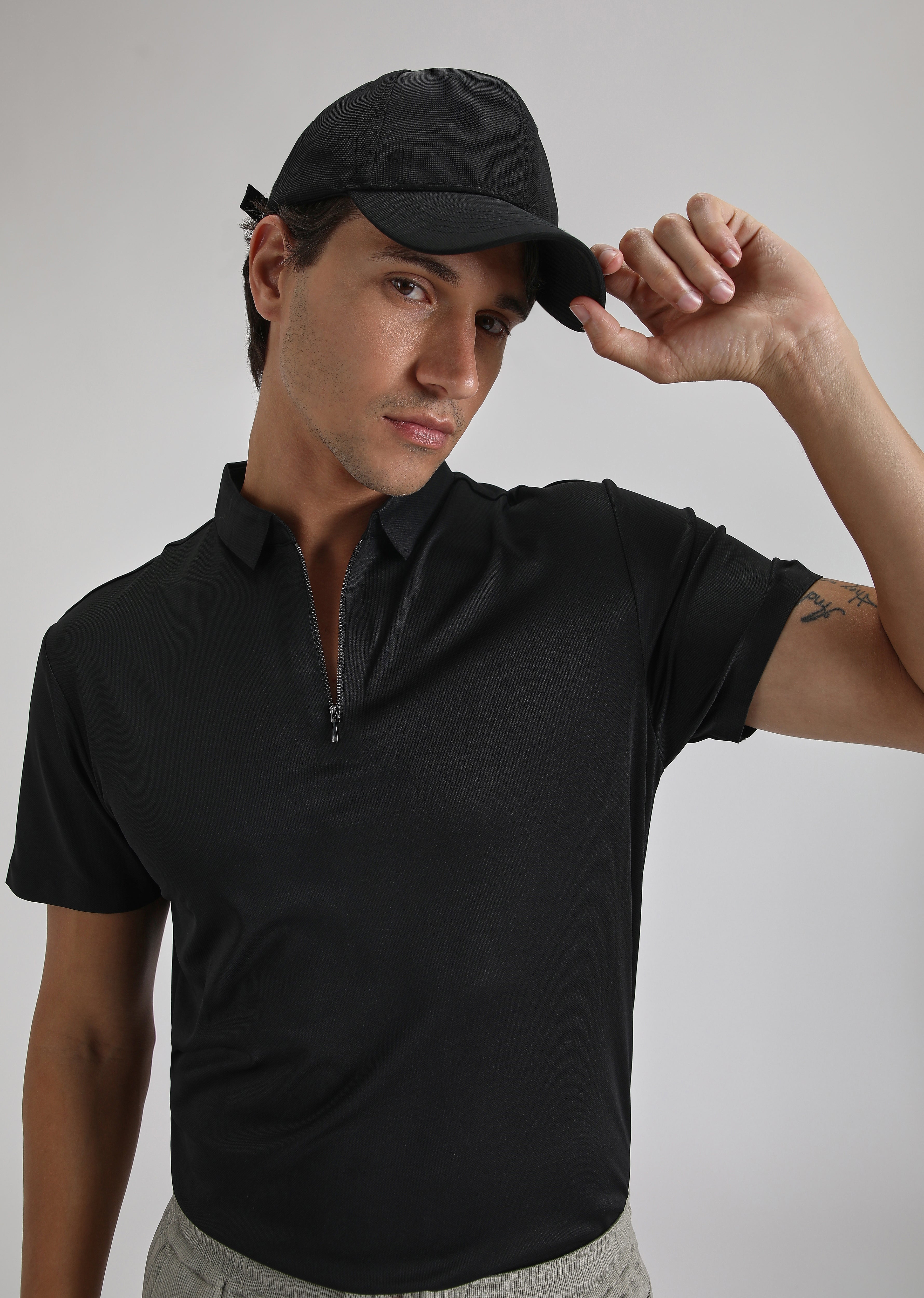 Black Zipper Stitchless Polo T-shirt