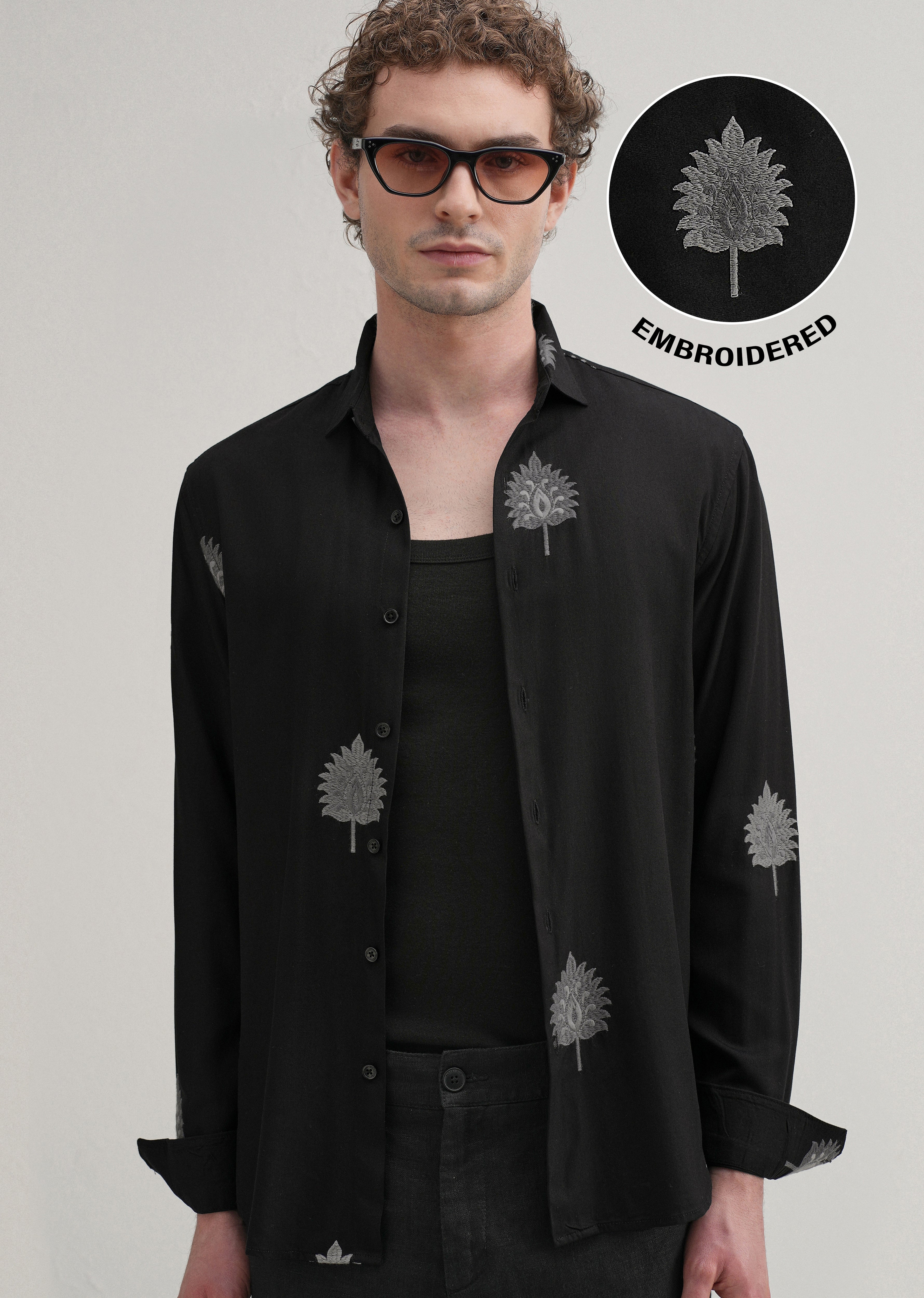 トップス GAKKIN NIWATORI EMBROIDERY BLACK SHIRT 151FD86A-8159-4DC2-9819-