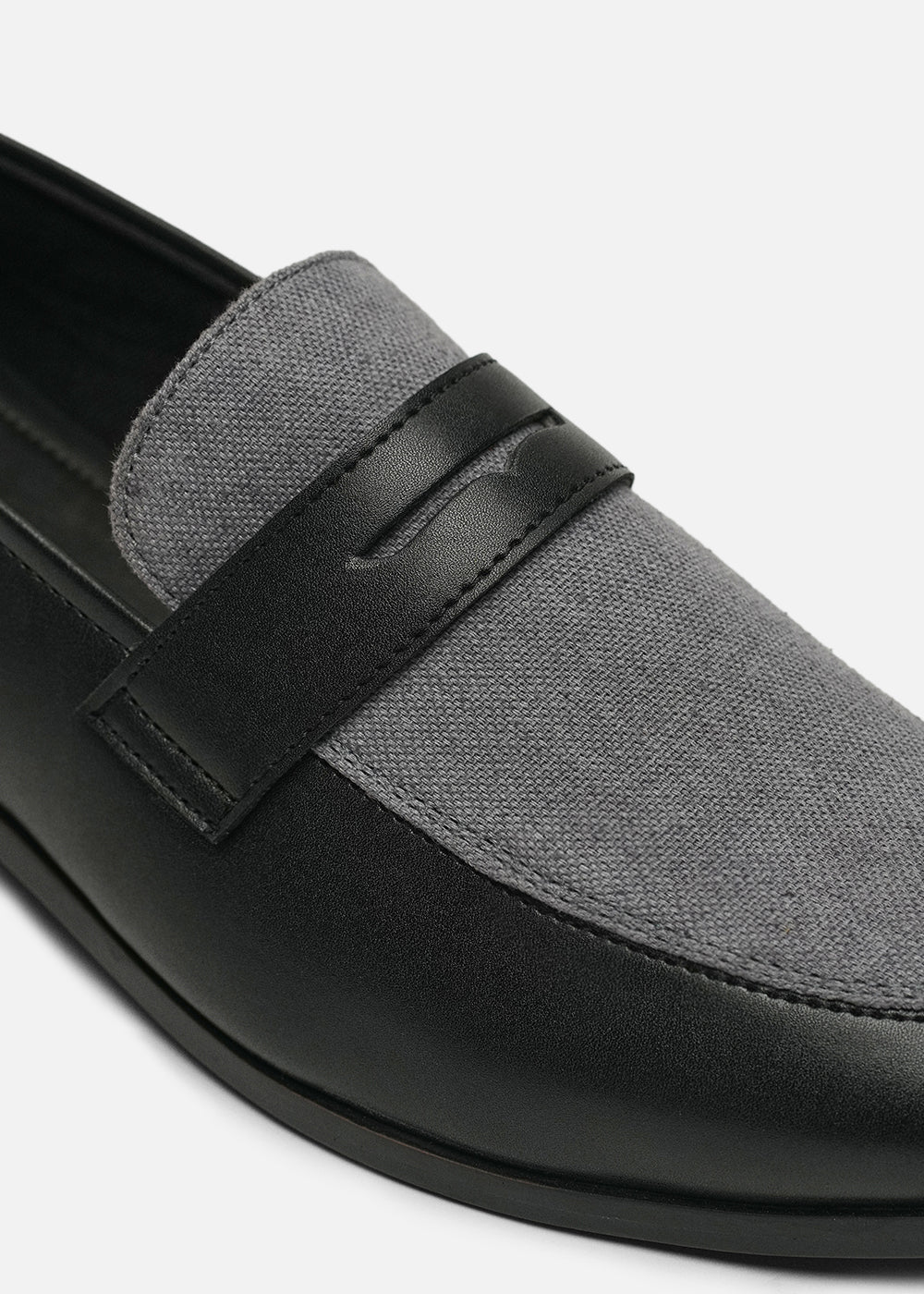 Black & Grey Dual-Tone Loafers